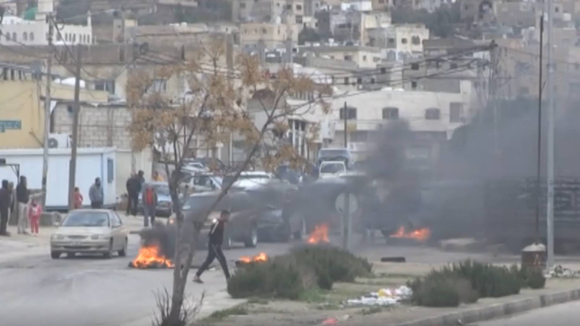 أعمال شغب في إربد بعد انتحار شاب إثر مصادرة بسطة