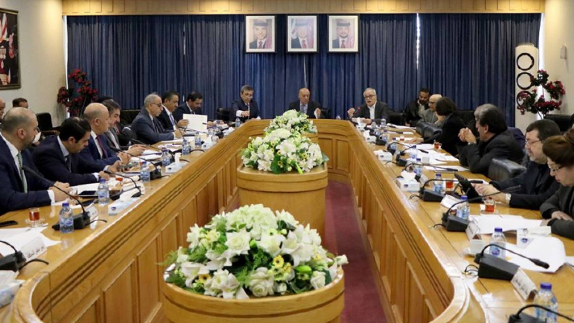 من اجتماع اللجنة