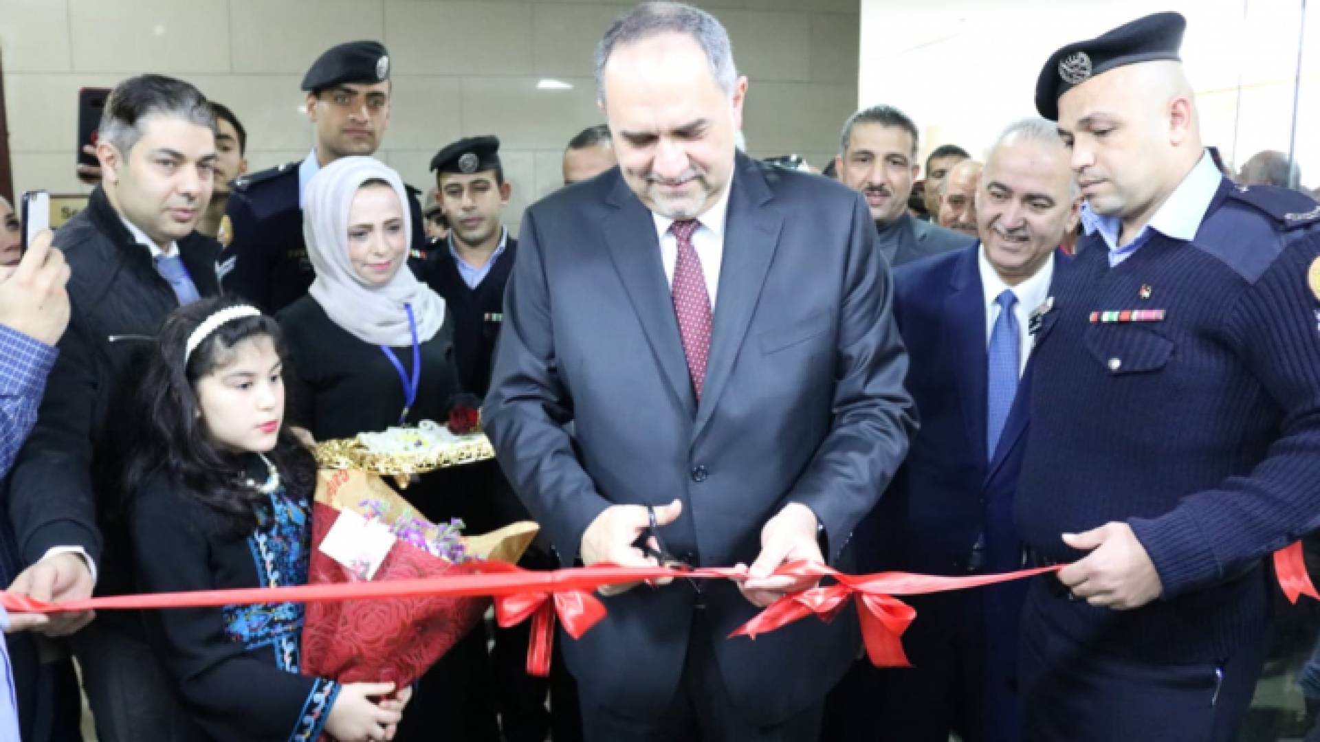 جانب من افتتاح دائرة تنفيذ الزرقاء