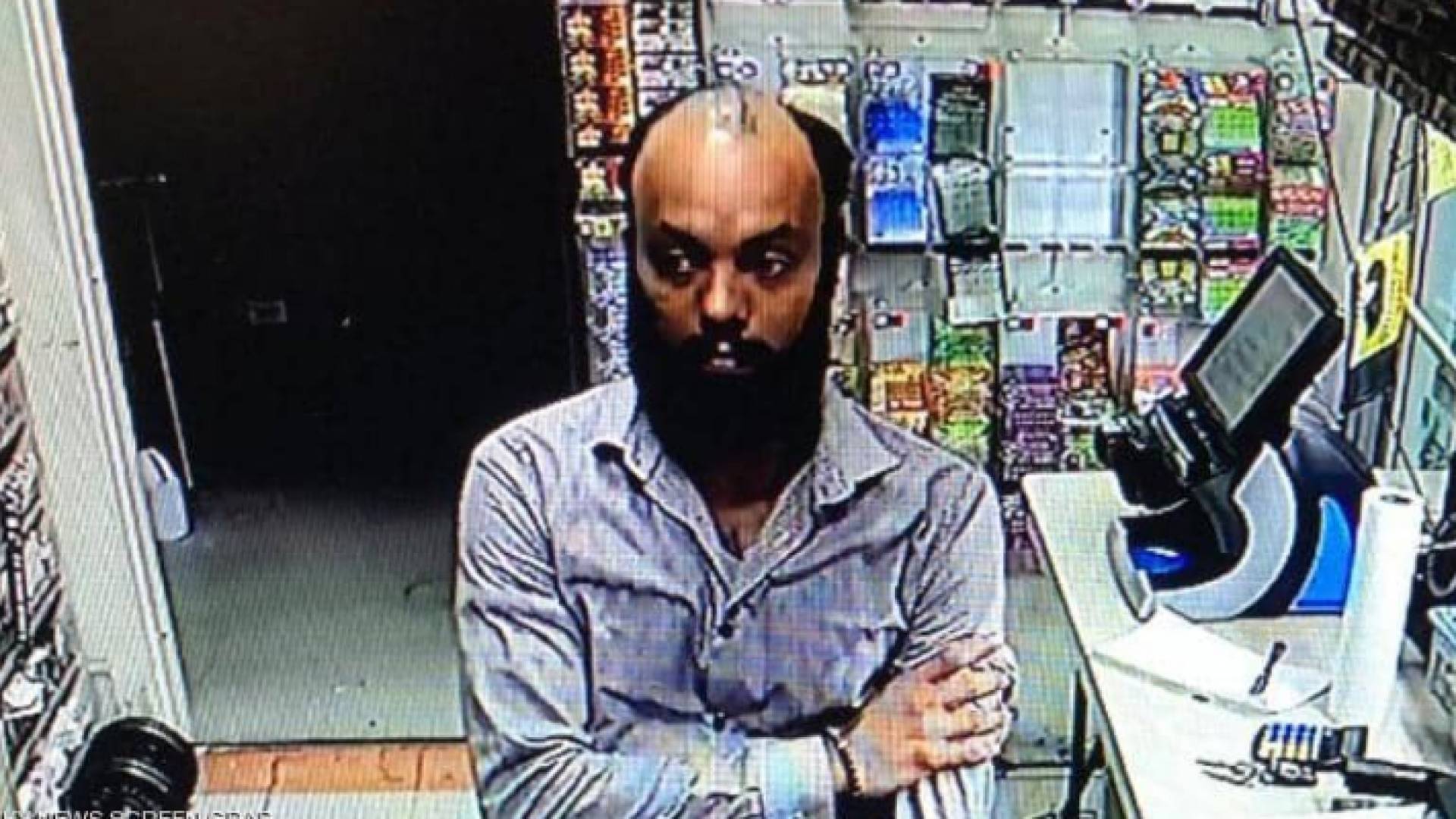 السارق لم يكلف نفسه عناء إخفاء وجهه