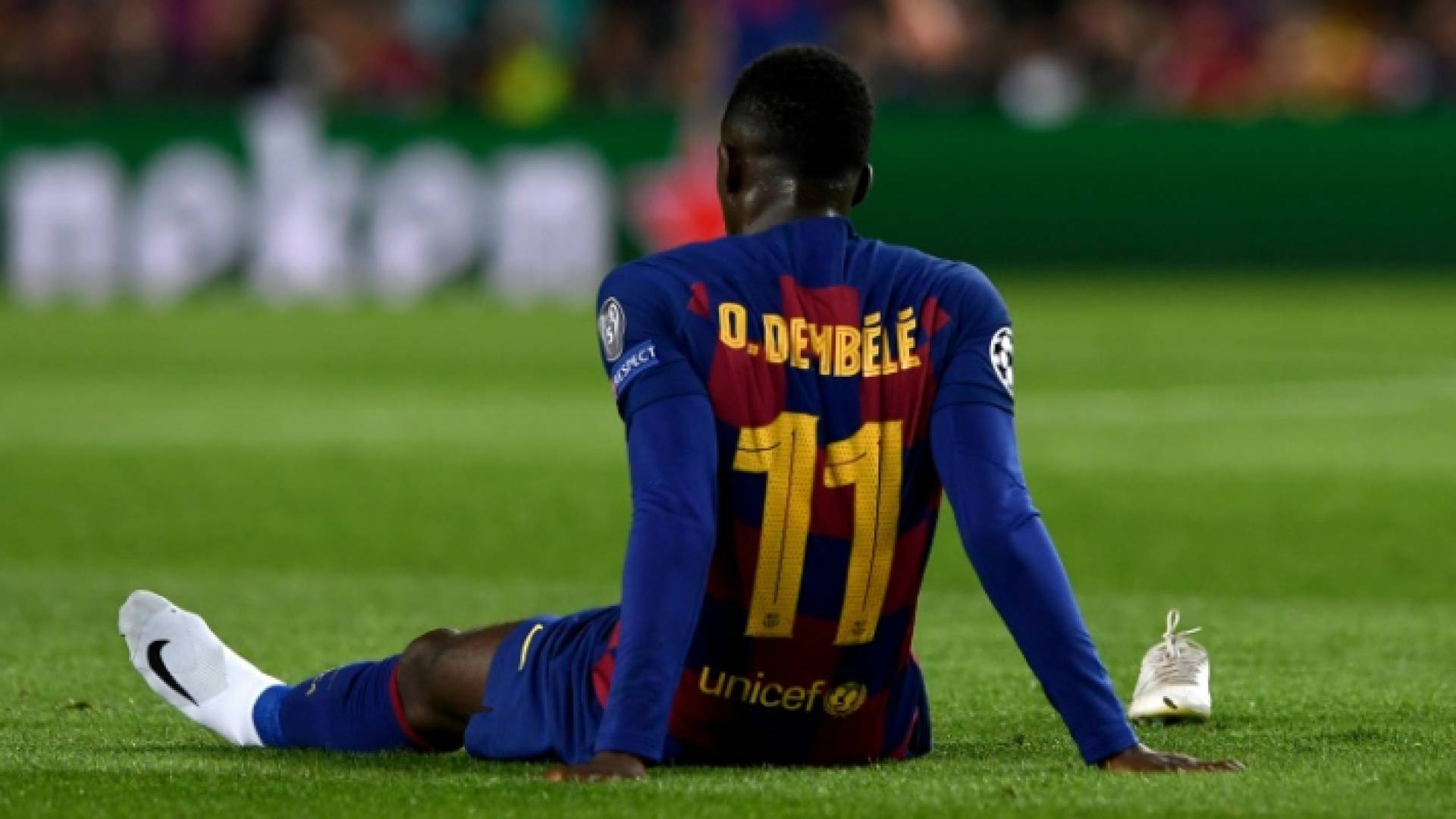 يعاني ديمبيلي كابوس اصابات منذ انتقاله الى برشلونة