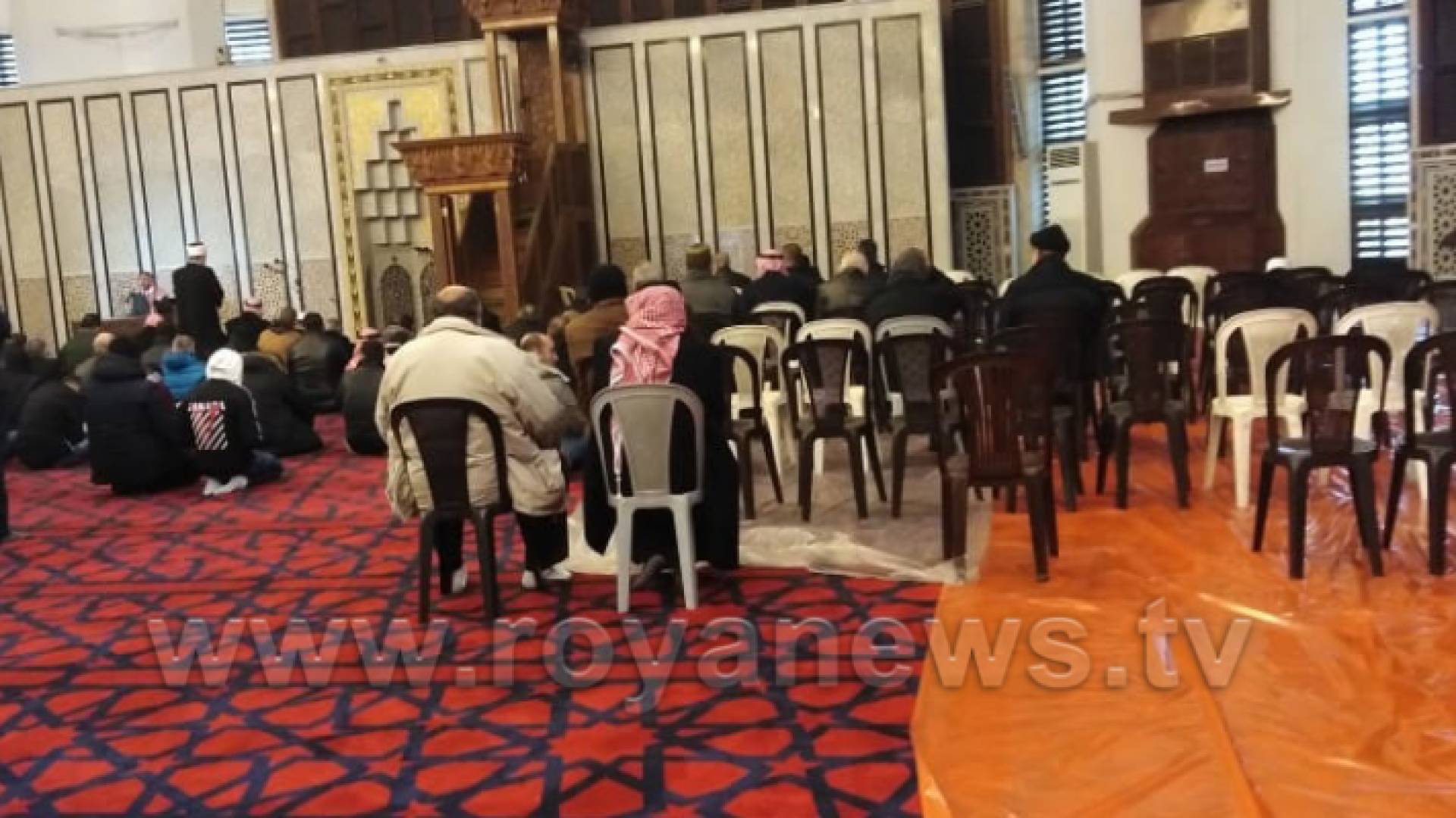 صورة من المسجد