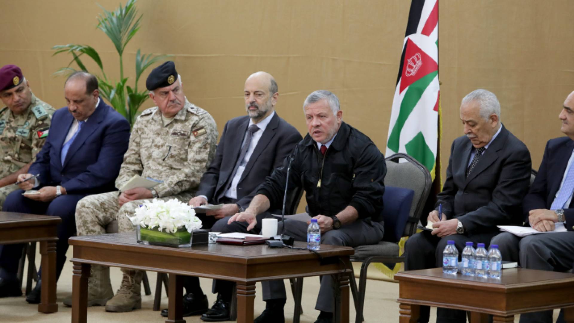 جانب من لقاءالملك وجهاء وممثلي أبناء وبنات عشائر بني حميدة