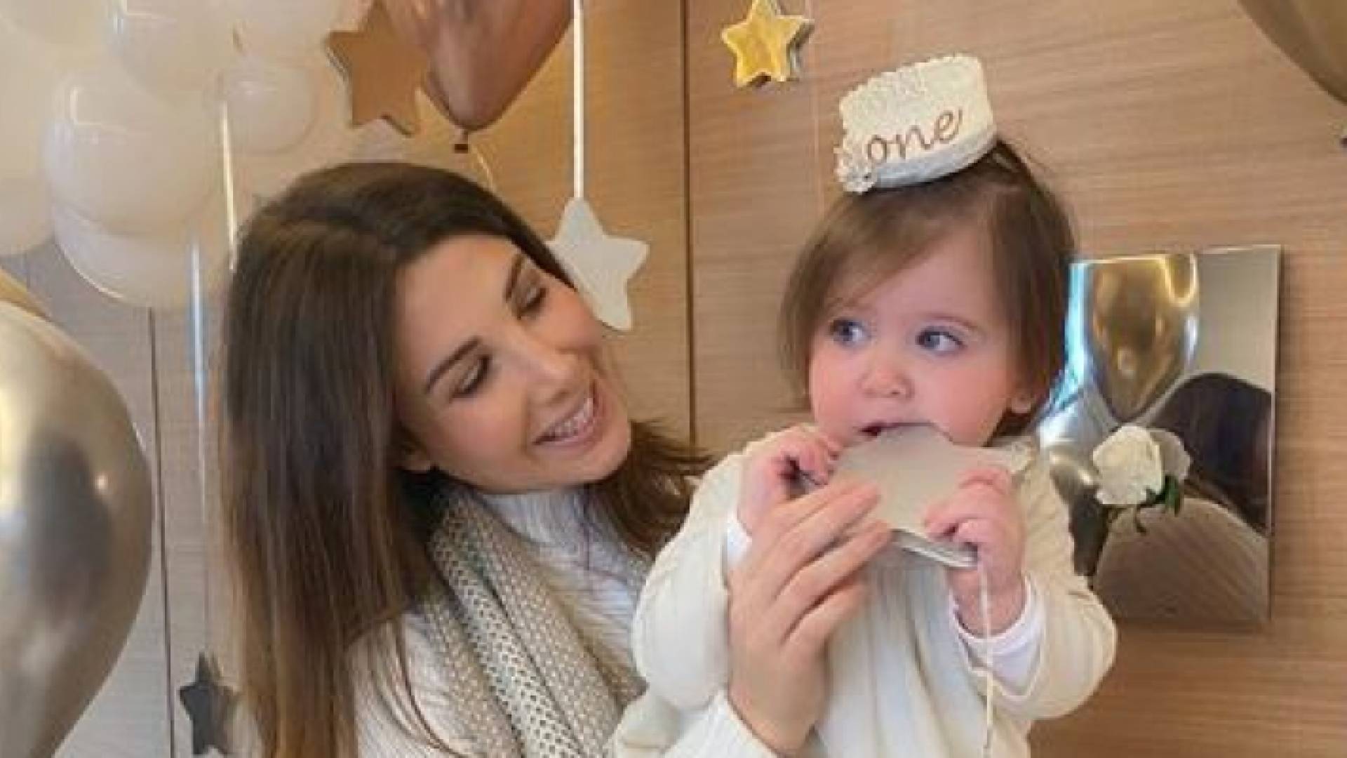 نانس وابنتها