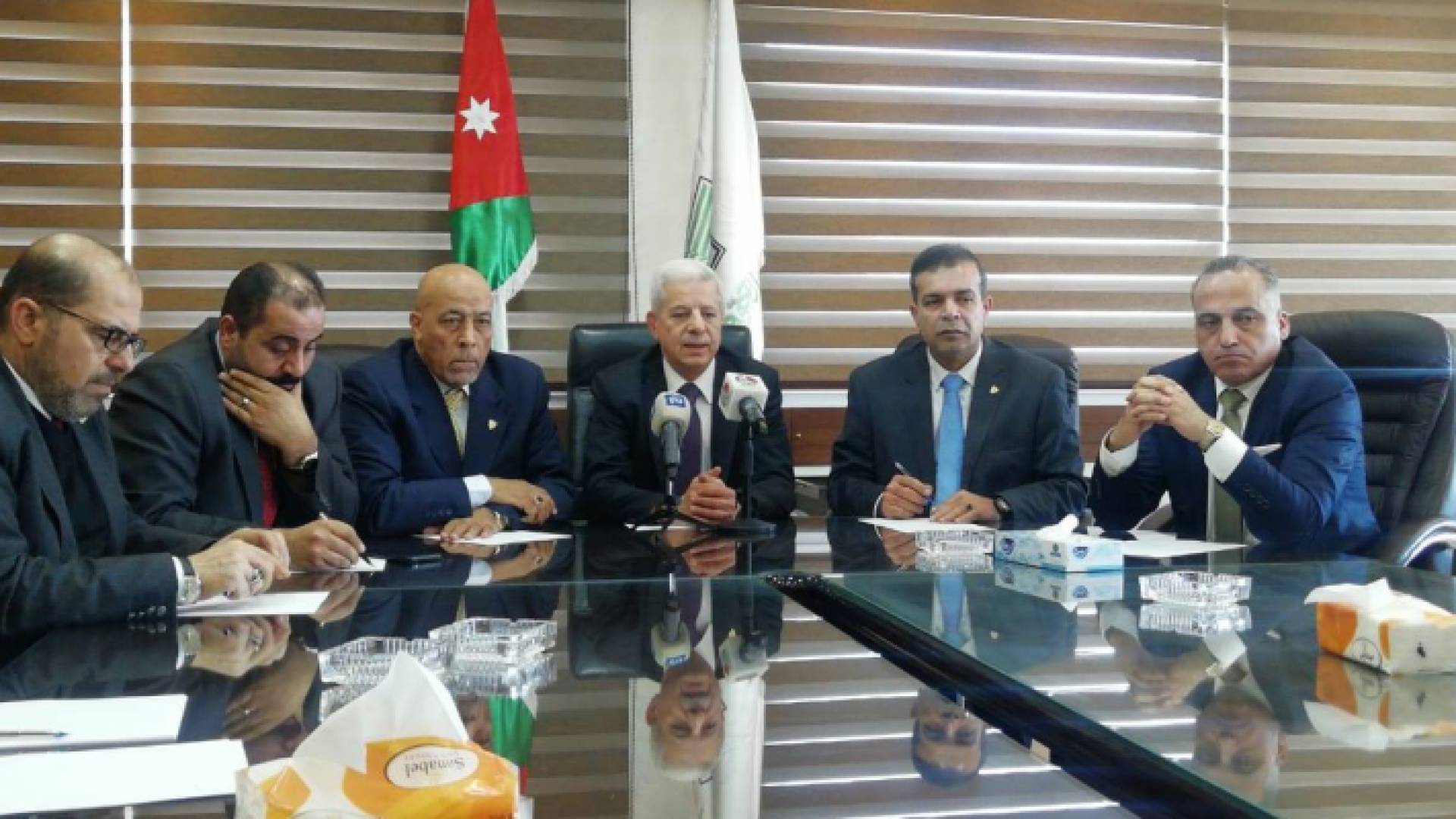 جانب من المؤتمر الصحفي