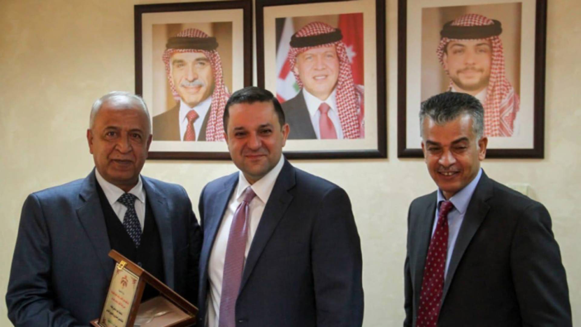 وزير المالية: واجبنا تبسيط وتسريع الاجراءات للمتقاعدين العسكريين