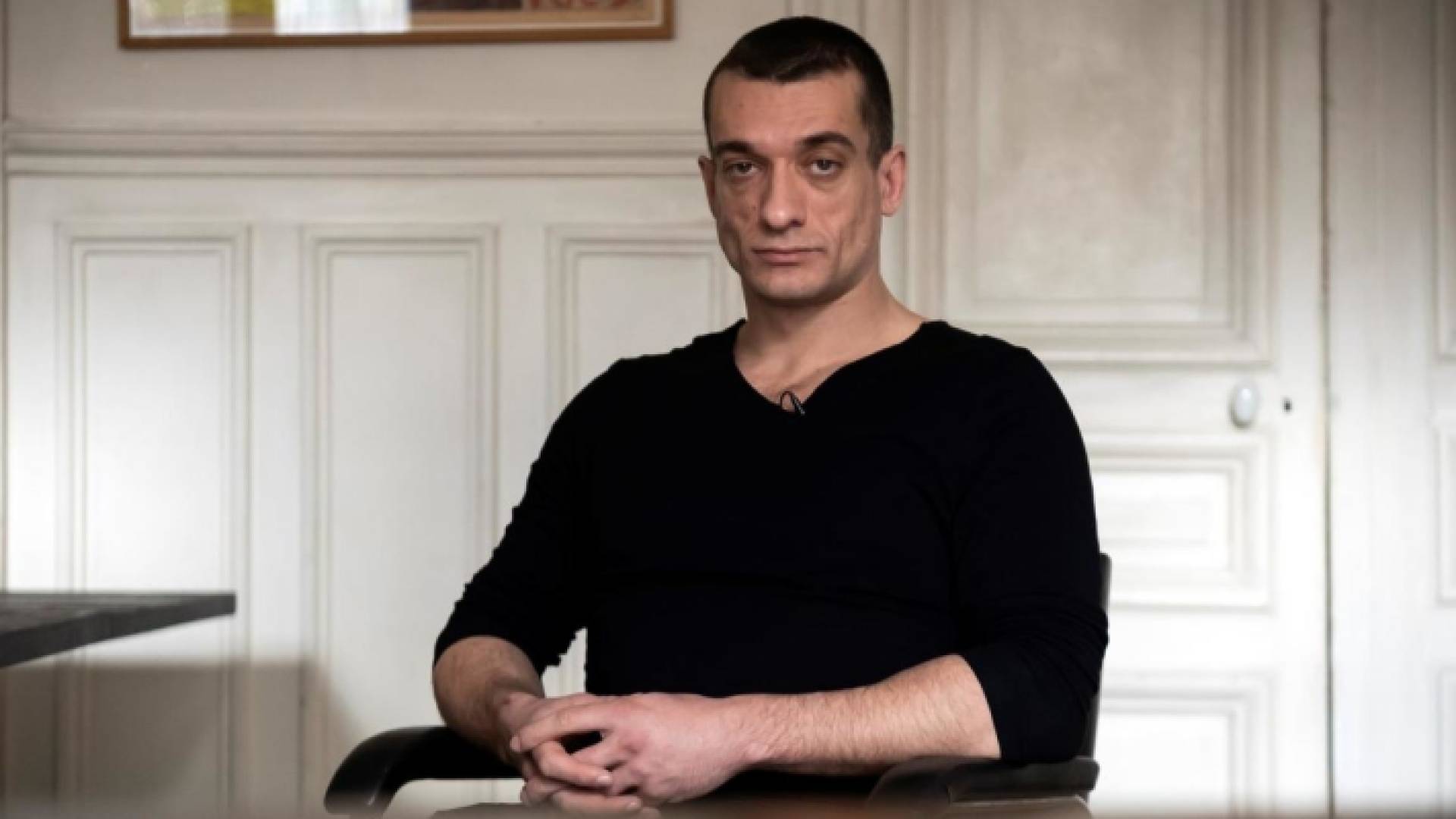 الفنان الروسي المثير للجدل بيوتر بافلينسكي