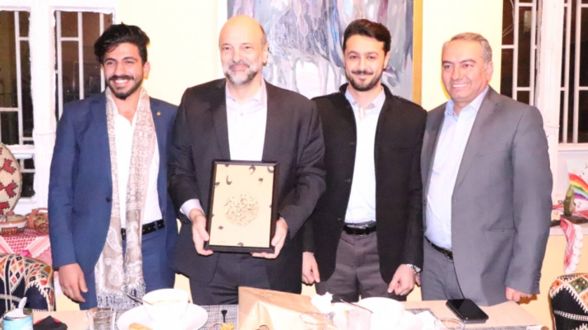 الرزاز يحضر حفل تكريم المشاريع الفائزة بملتقى الرياديين والمبتكرين الشباب