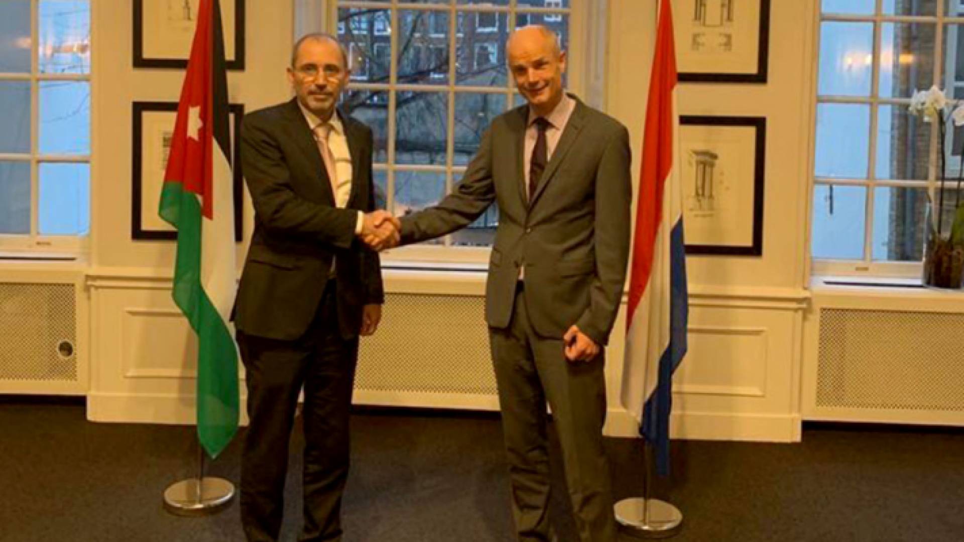 من اللقاء بين وزير الخارجية نظيره الهولندي