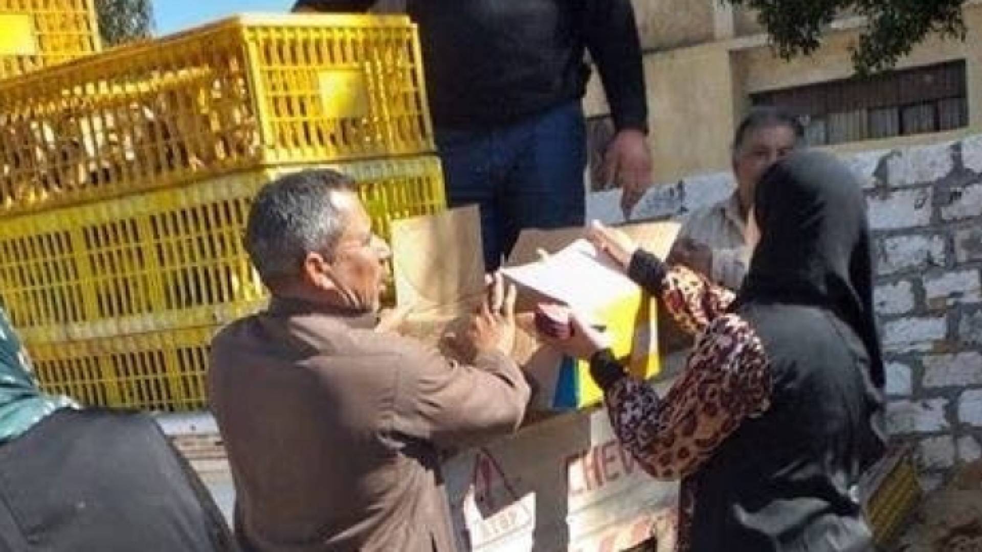 توزيع "بط" على أسر مصرية يثير سخرية مواقع التواصل