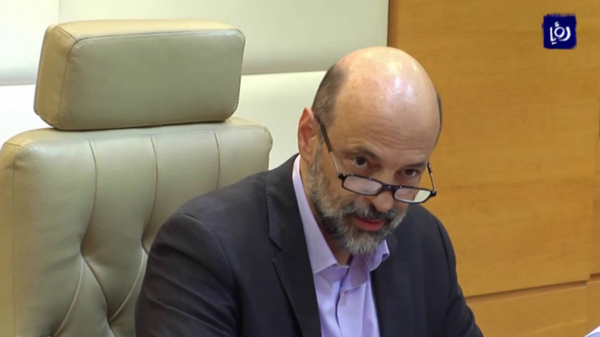 اعتبروا أنه يناقض المبدأ الذي تقوم عليه فكرة الديمقراطية