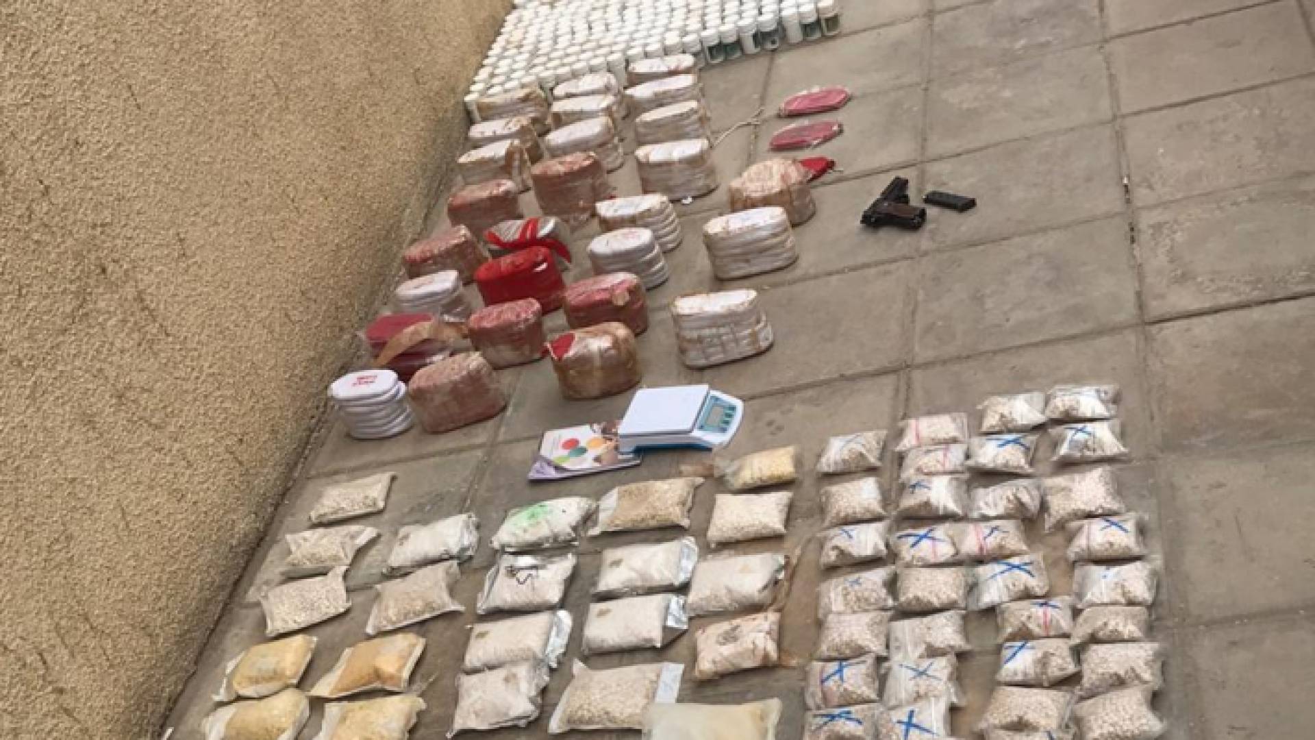 ضبط كميات كبيرة من المواد المخدرة في البادية الشمالية