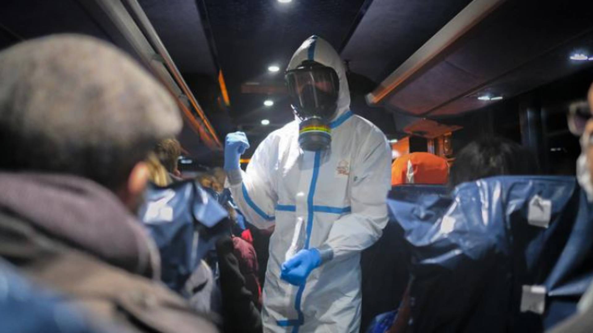 التقرير يقول لن تحميك اي نوع من الكمامات ما لم يتم الالتزام بمعايير النظافة الشخصية