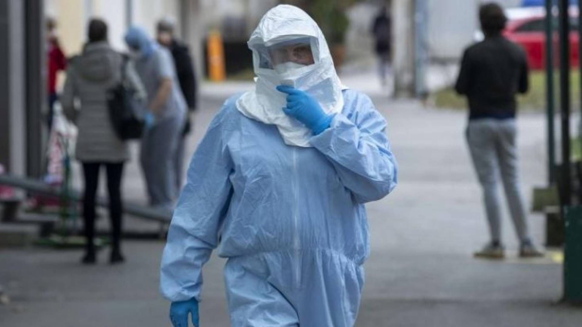 مستشفى ميداني لمكافحة كورونا حال وصولها للأردن في الزرقاء