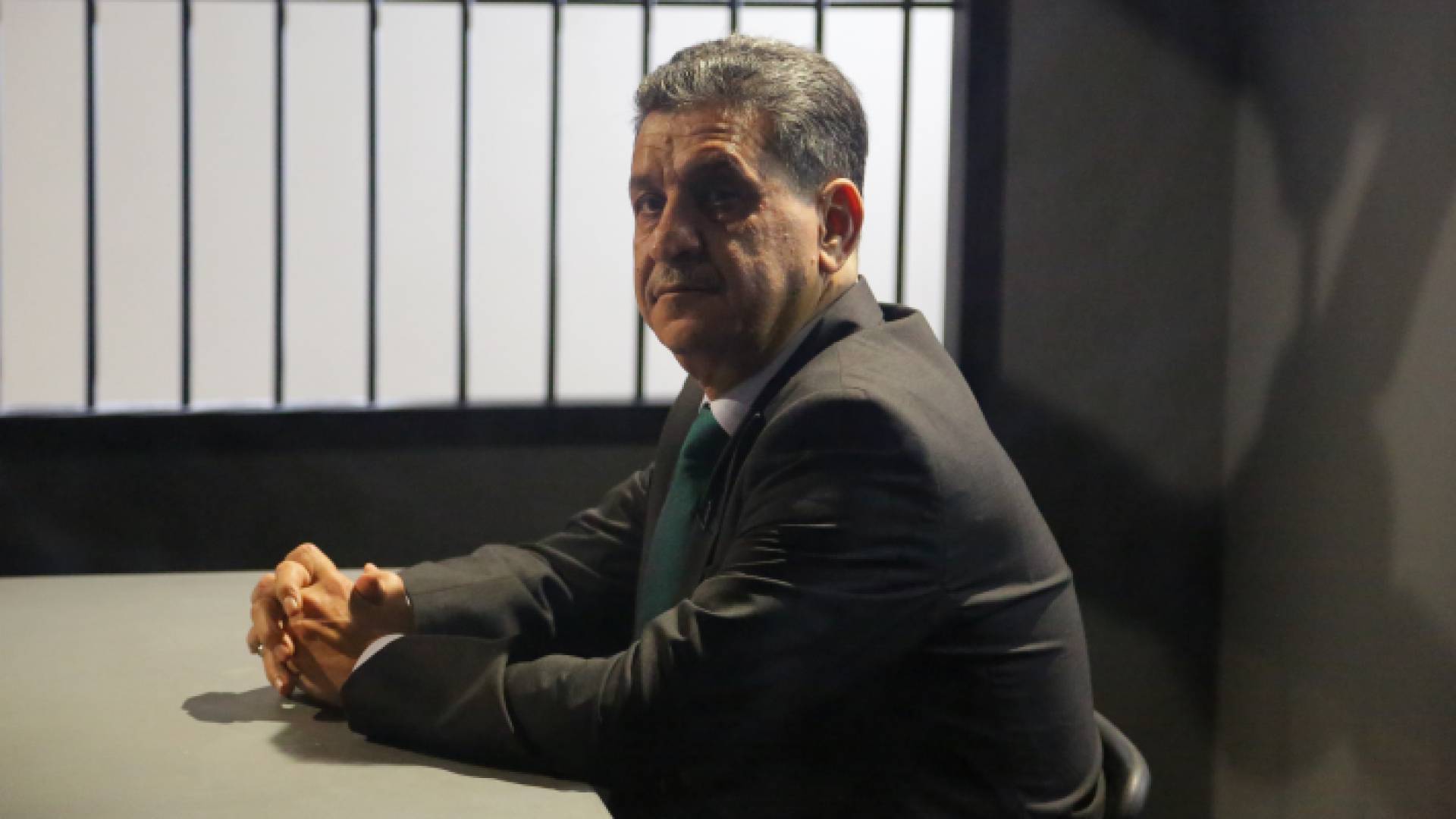 الصحفي عمر كلاب