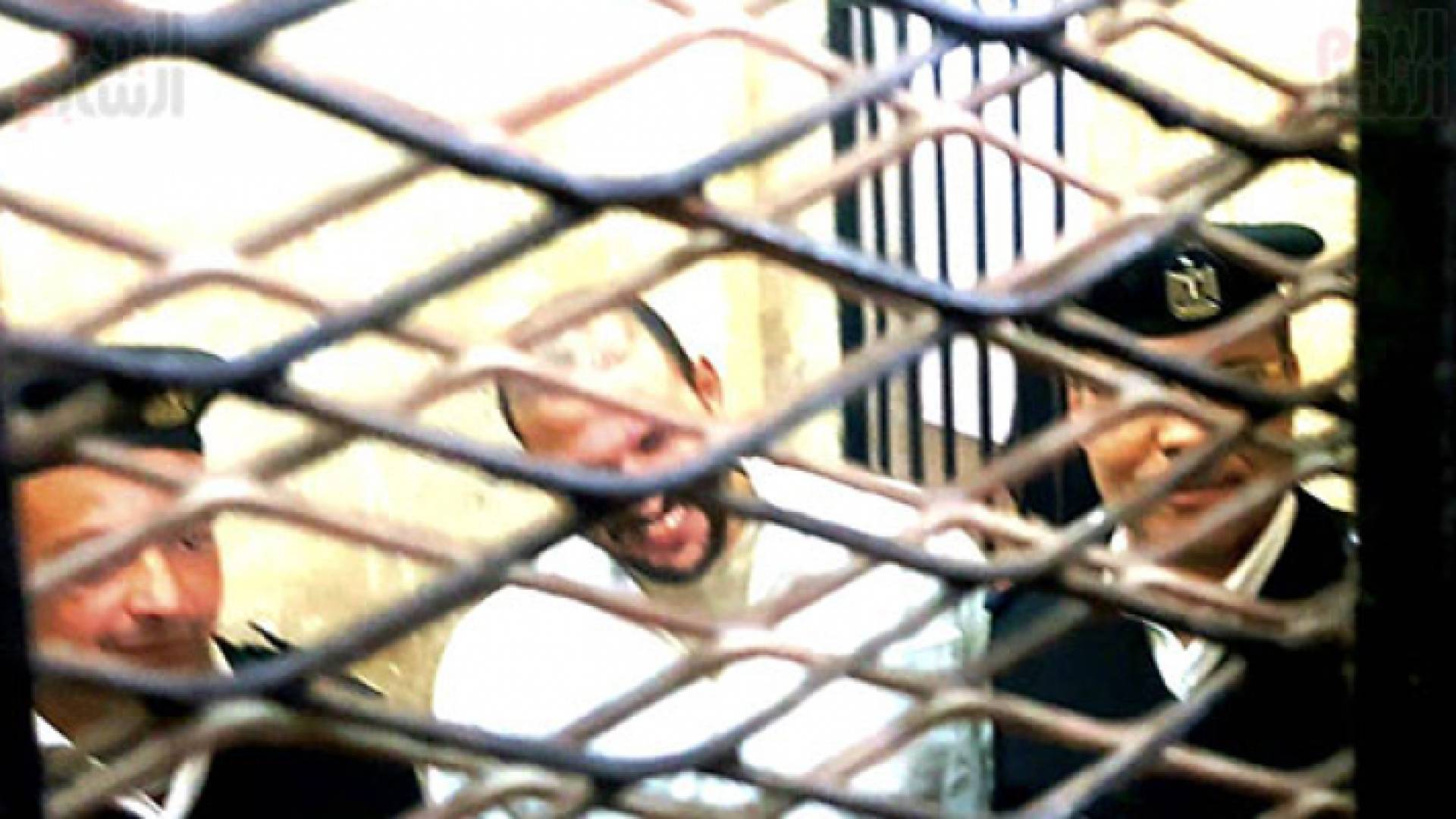 المتهم يضحك لحظة النطق بإعدامه