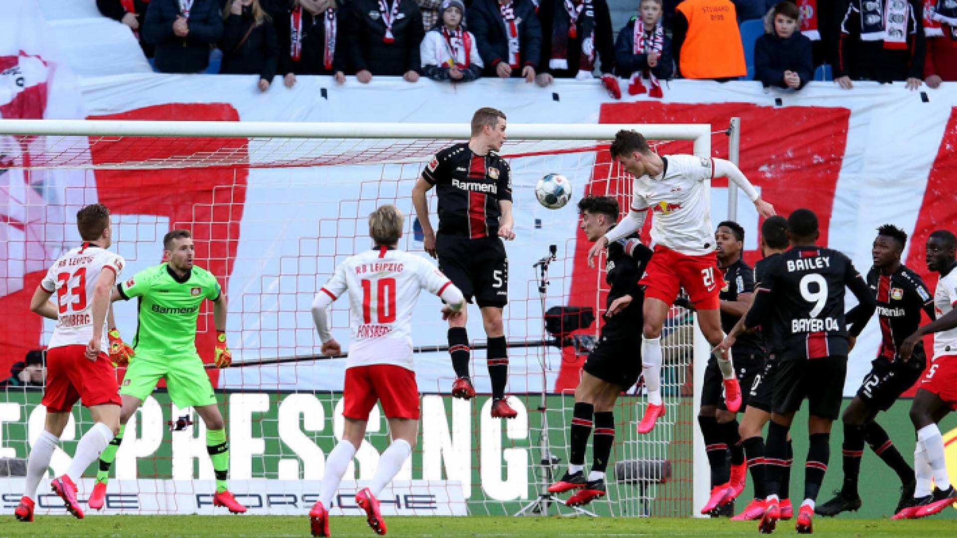 من المباراة