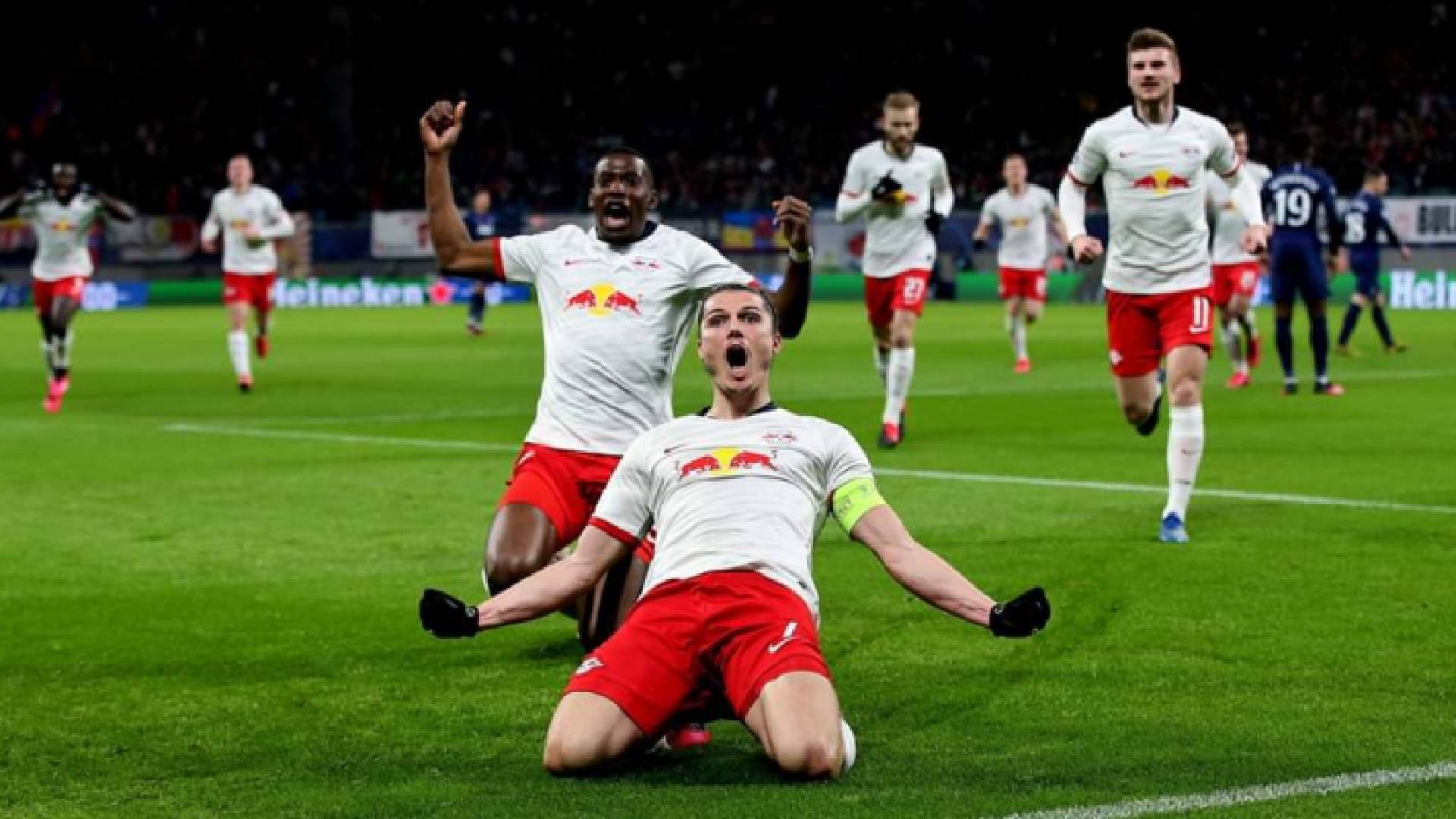 بثلاثية نظيفة .. لايبزيغ يبلغ دور الثمانية من دوري الأبطال