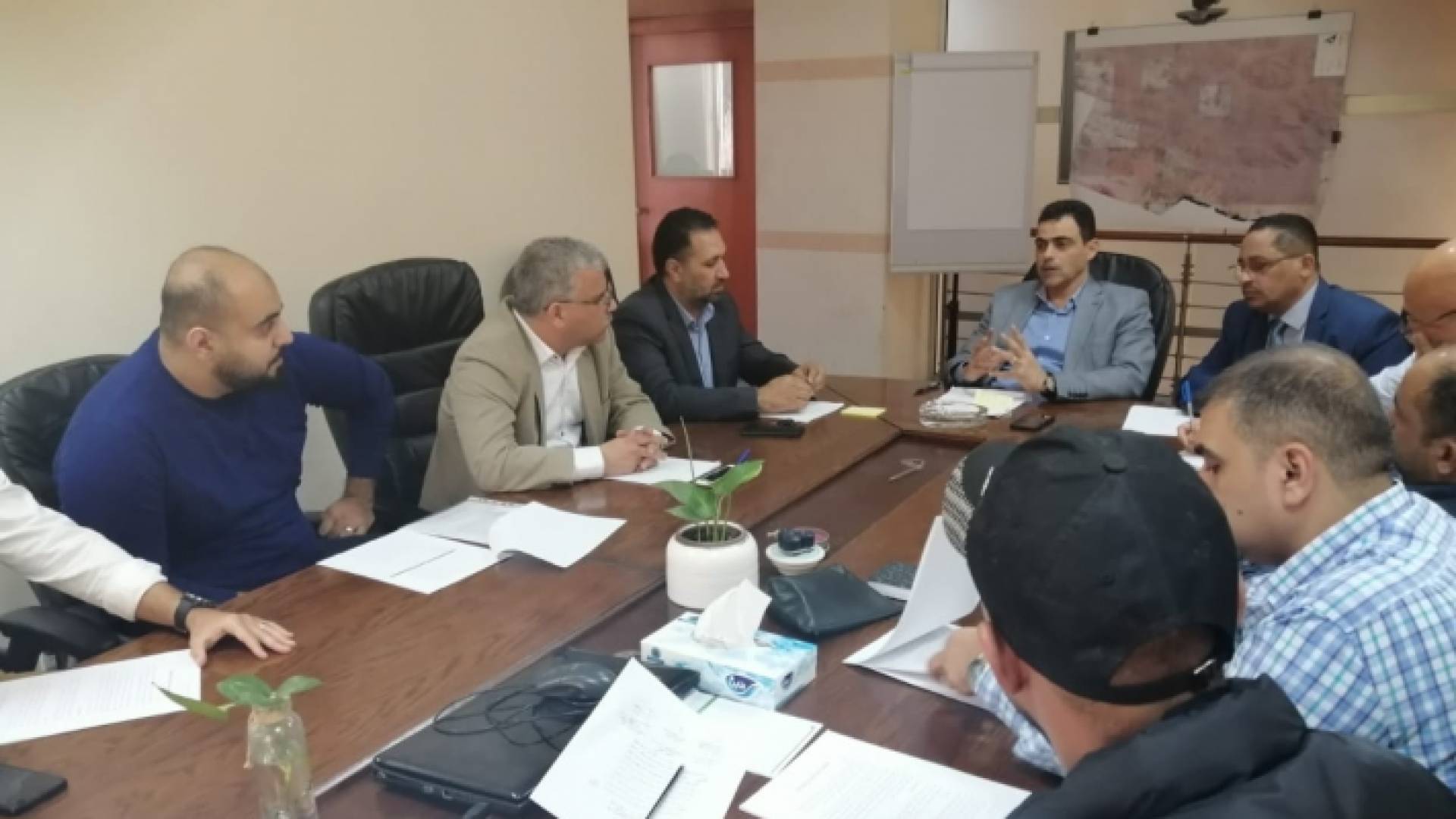 من الاجتماعي