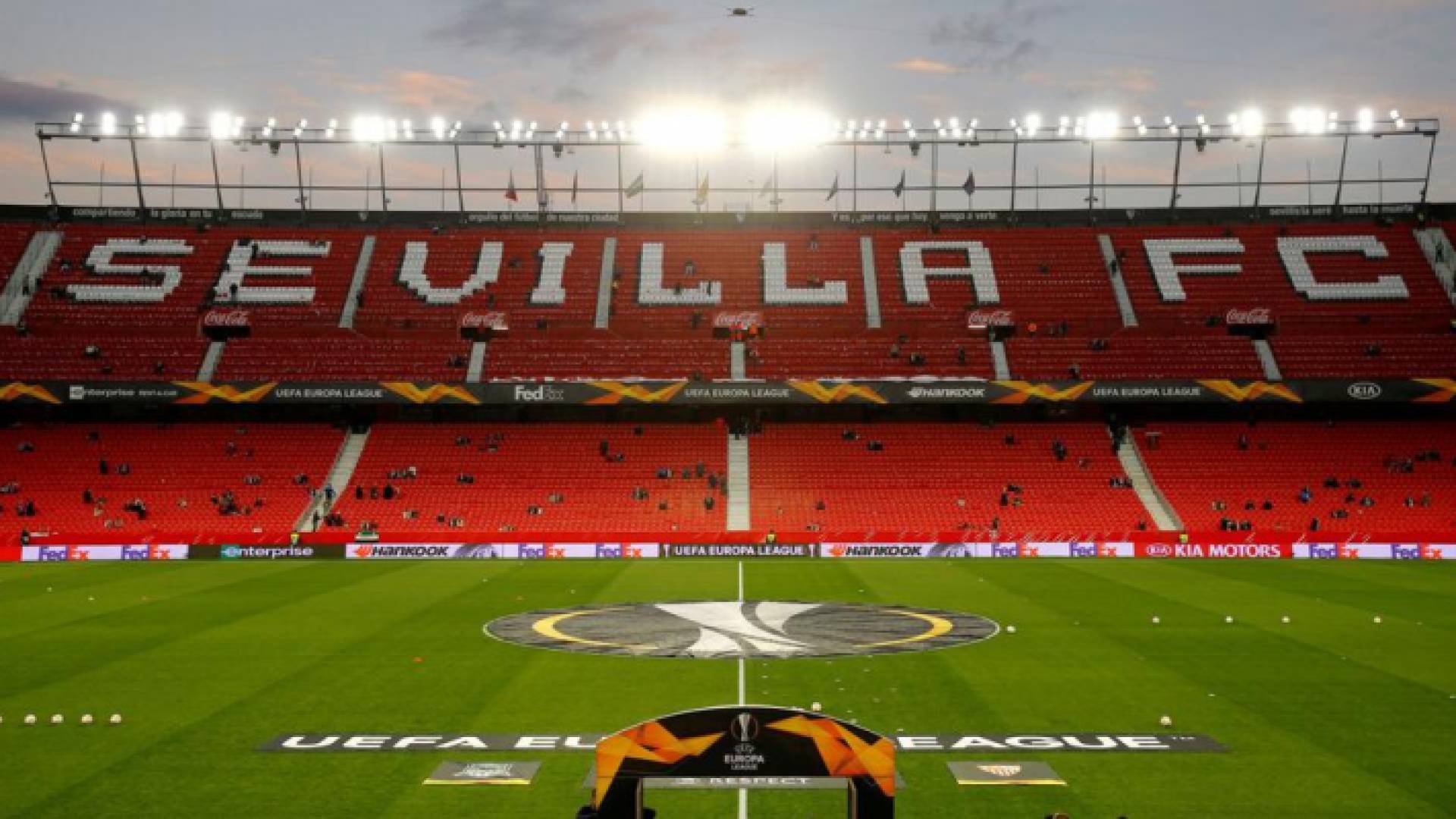 تأجيل مباراتي اشبيلية ضد روما و انتر ضد خيتافي في الدوري الأوروبي