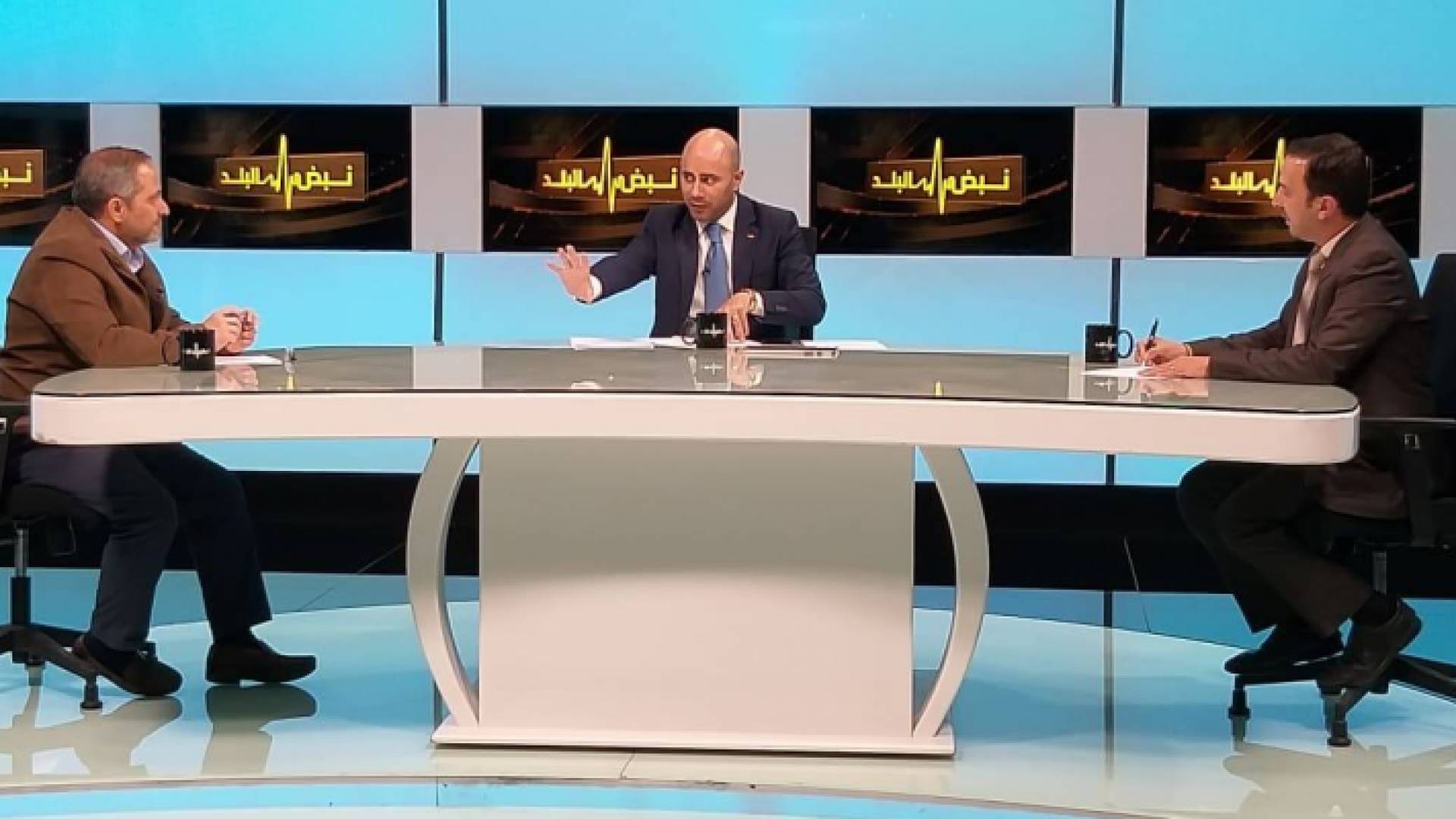 من الحلقة