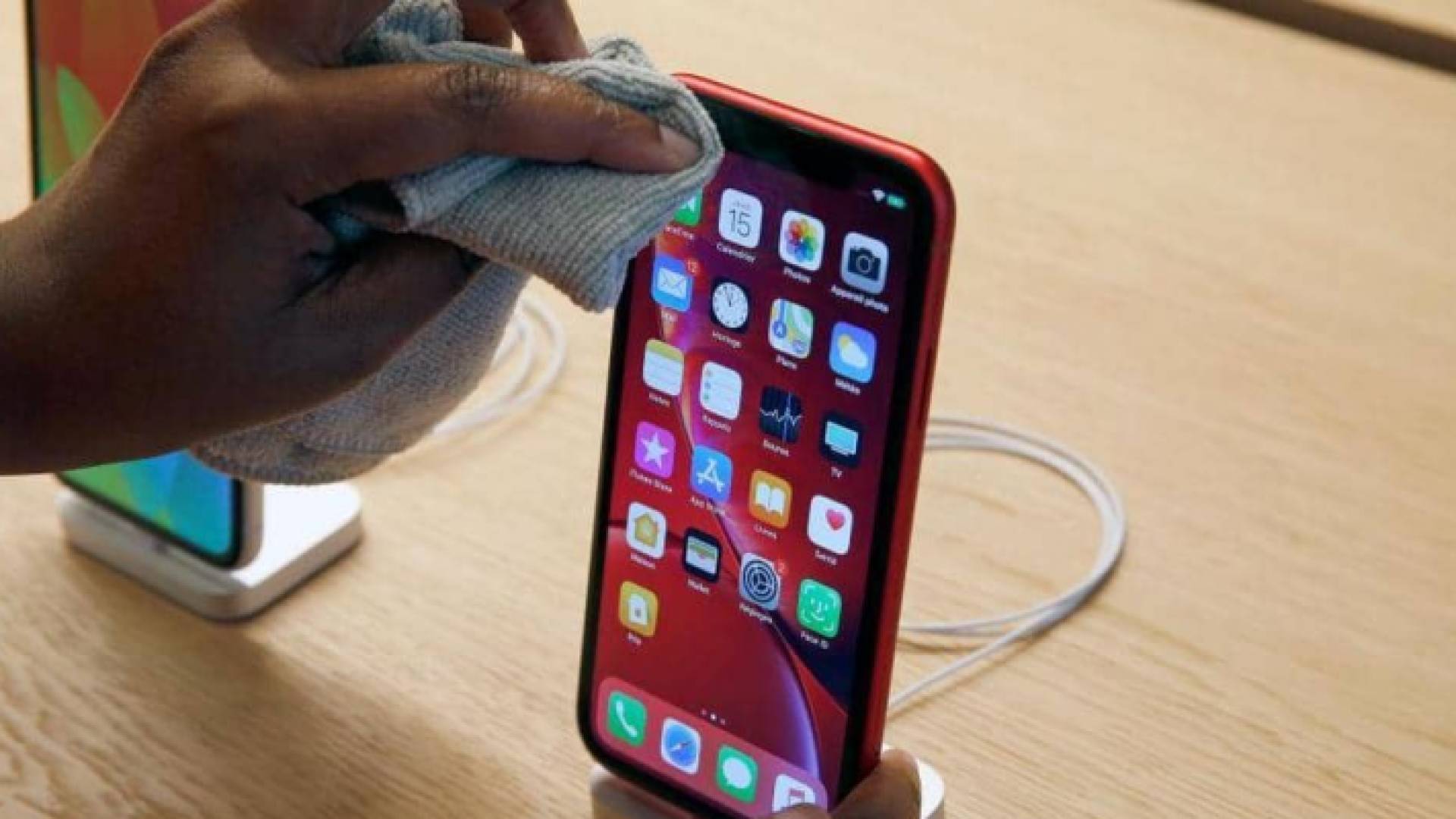 الهواتف تمثل أرضا خصبة للجراثيم والفيروسات