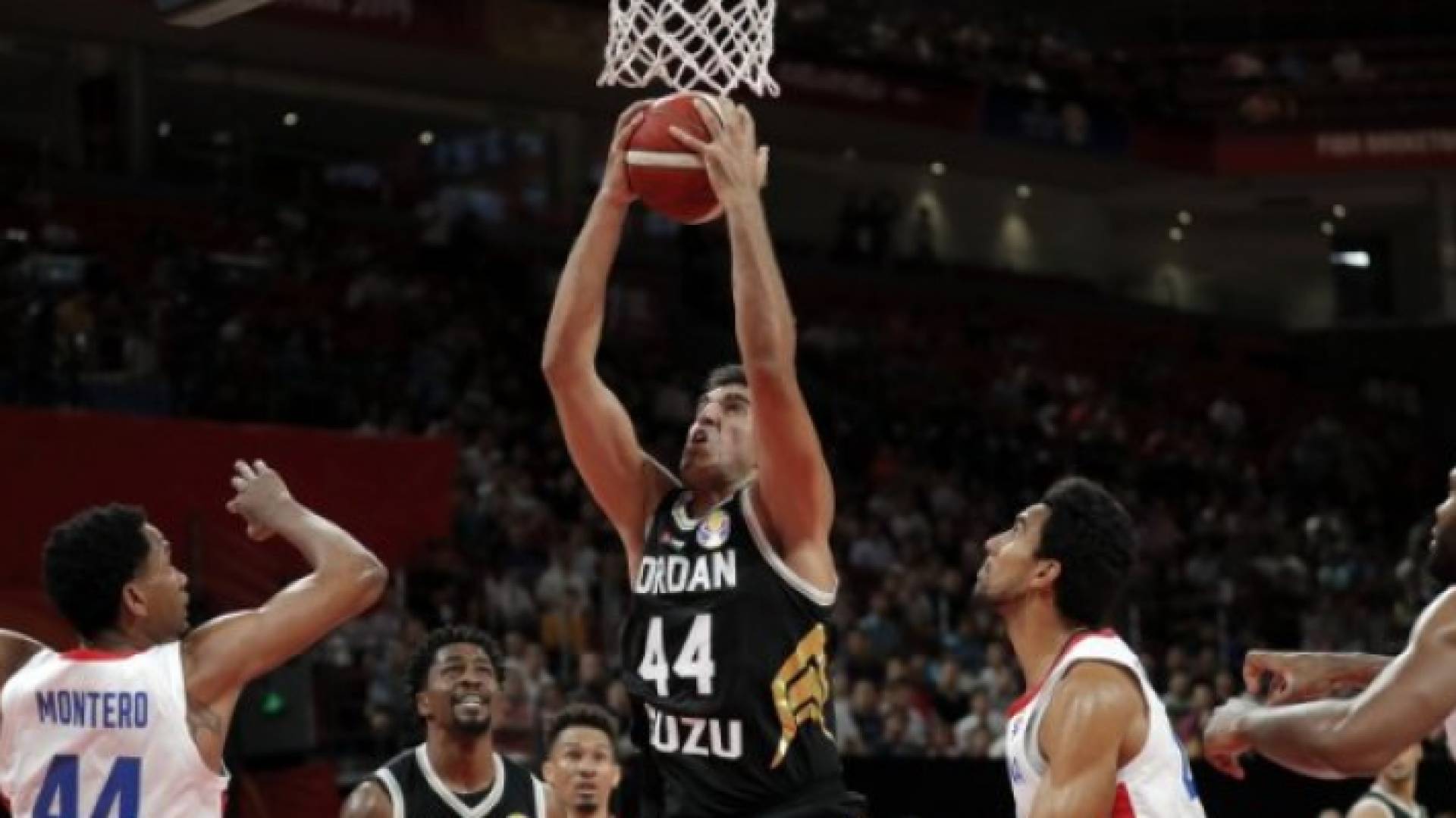 لاعب منتخبنا الوطني لكرة السلة أحمد الدويري يصاب بكورونا في تركيا