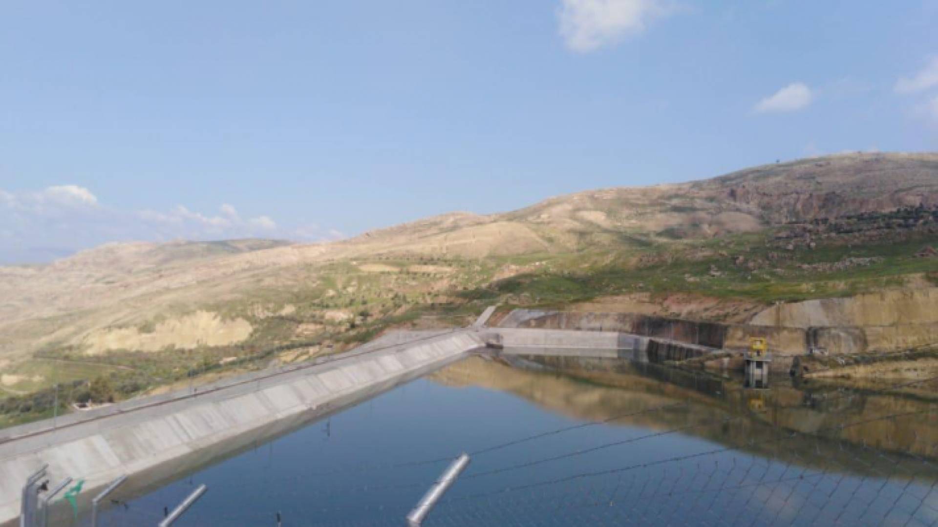 وزارة المياه تحذر من فيضان سد كفرنجة وتدعو للحيطة