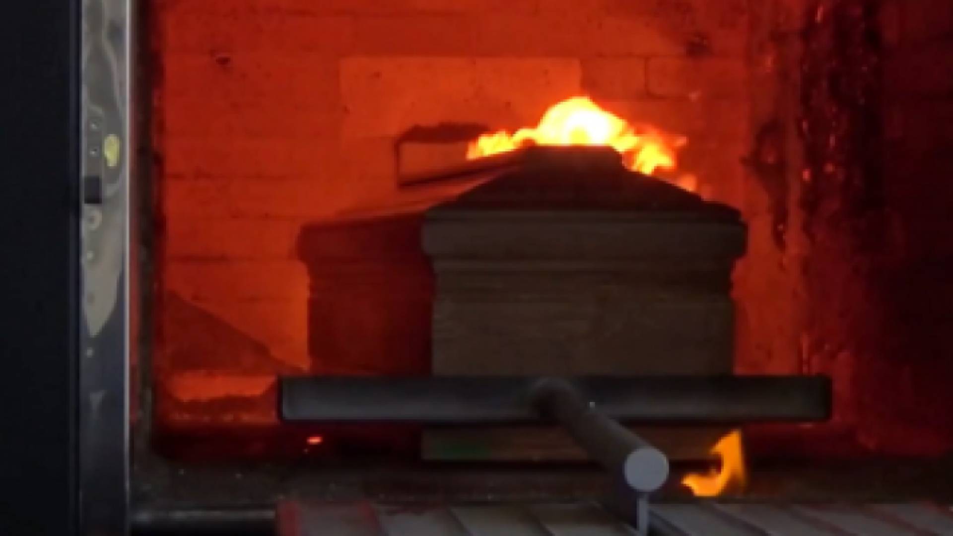 حرق وفيات كورونا في إيطاليا