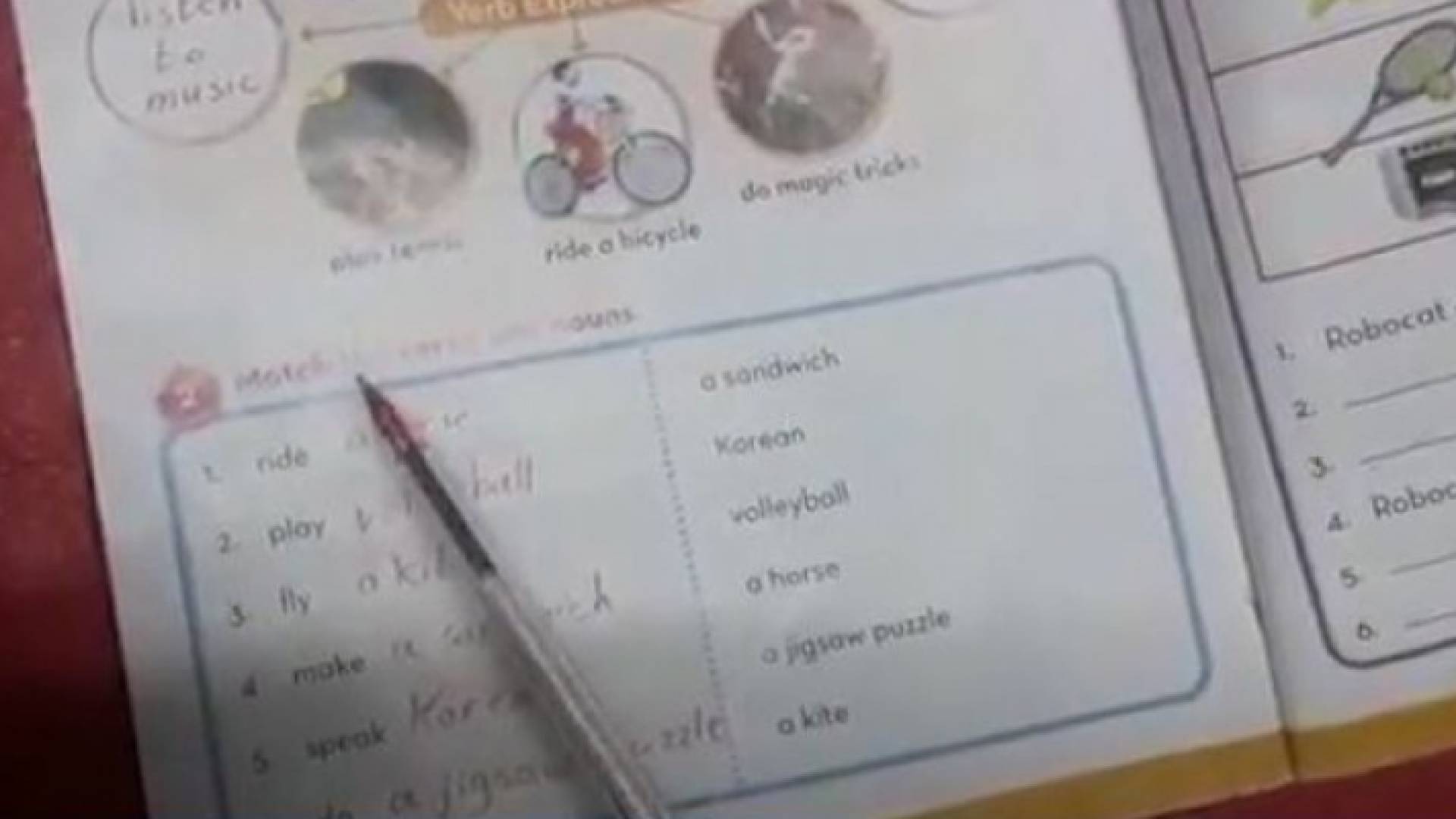 وفاة مديرة مدرسة ابو طالب الفاضلة فاطمه ابو مسلم التي أشاد بها رئيس الوزراء قبل أيام