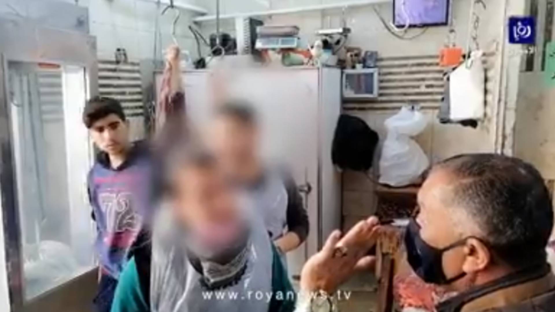 "الغذاء والدواء" تغلق ملحمة في وسط البلد بعد بيعها لحوم مذبوحة خارج المسالخ وغير مختومة