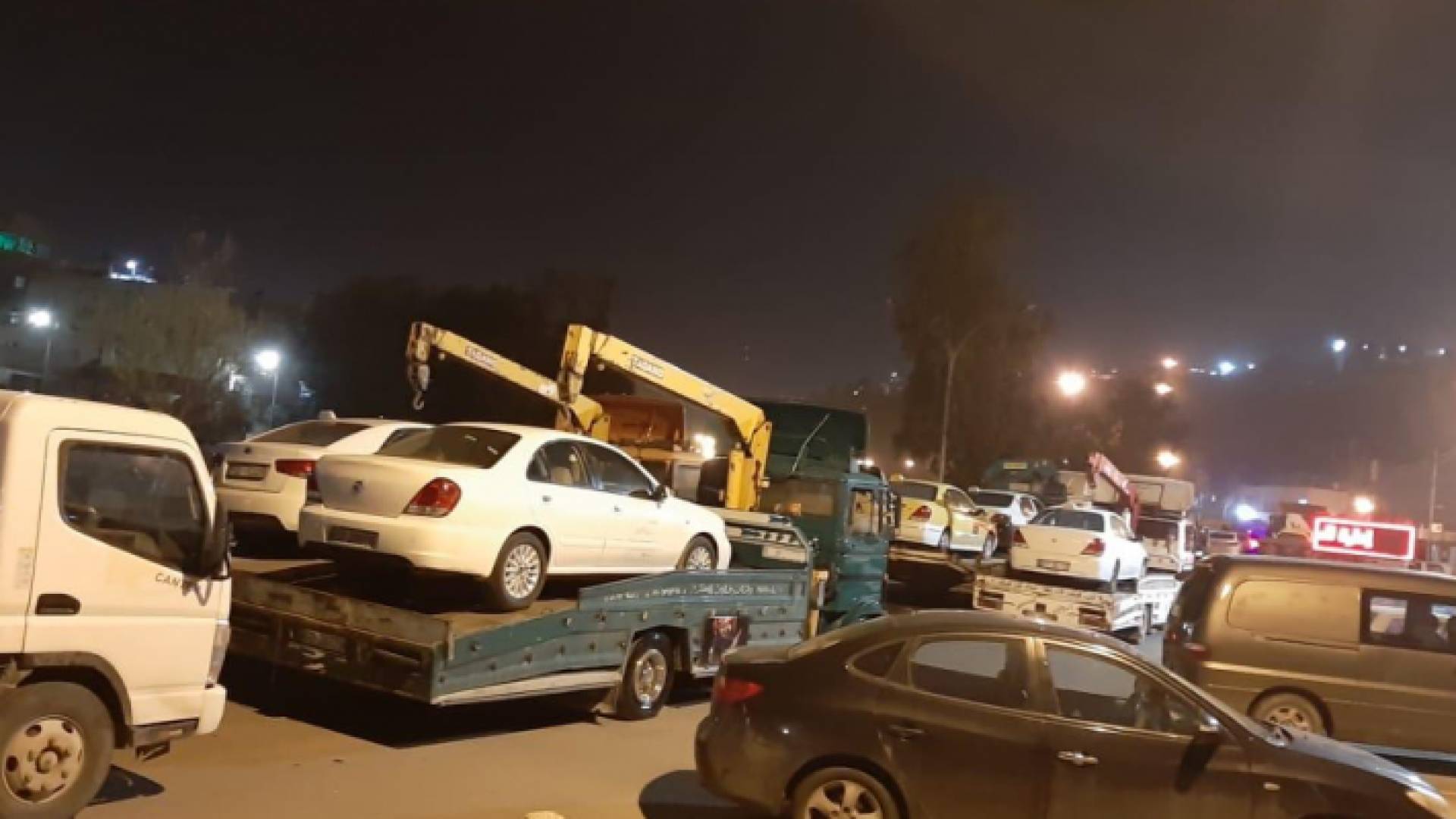 الأمن: ضبط 273 مركبة و341 شخصا خالفوا أوامر حظر