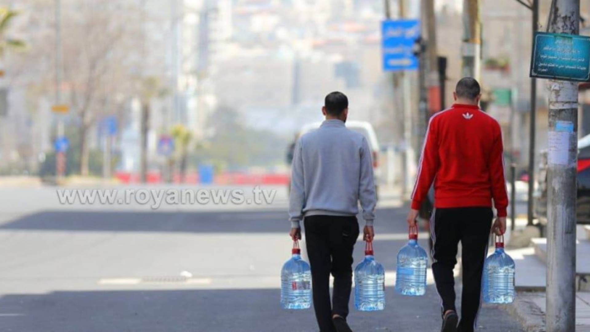 السماح للمواطنين بشراء حاجياتهم خلال اوقات محددة