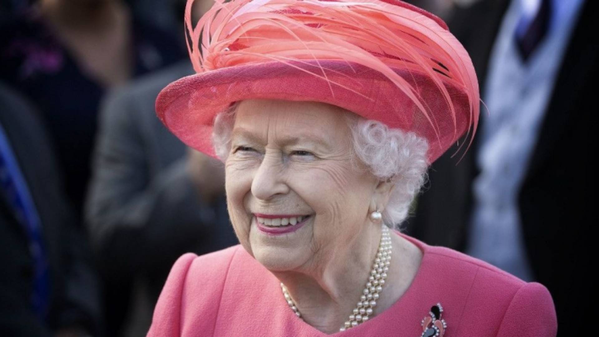 الملكة إليزابيث