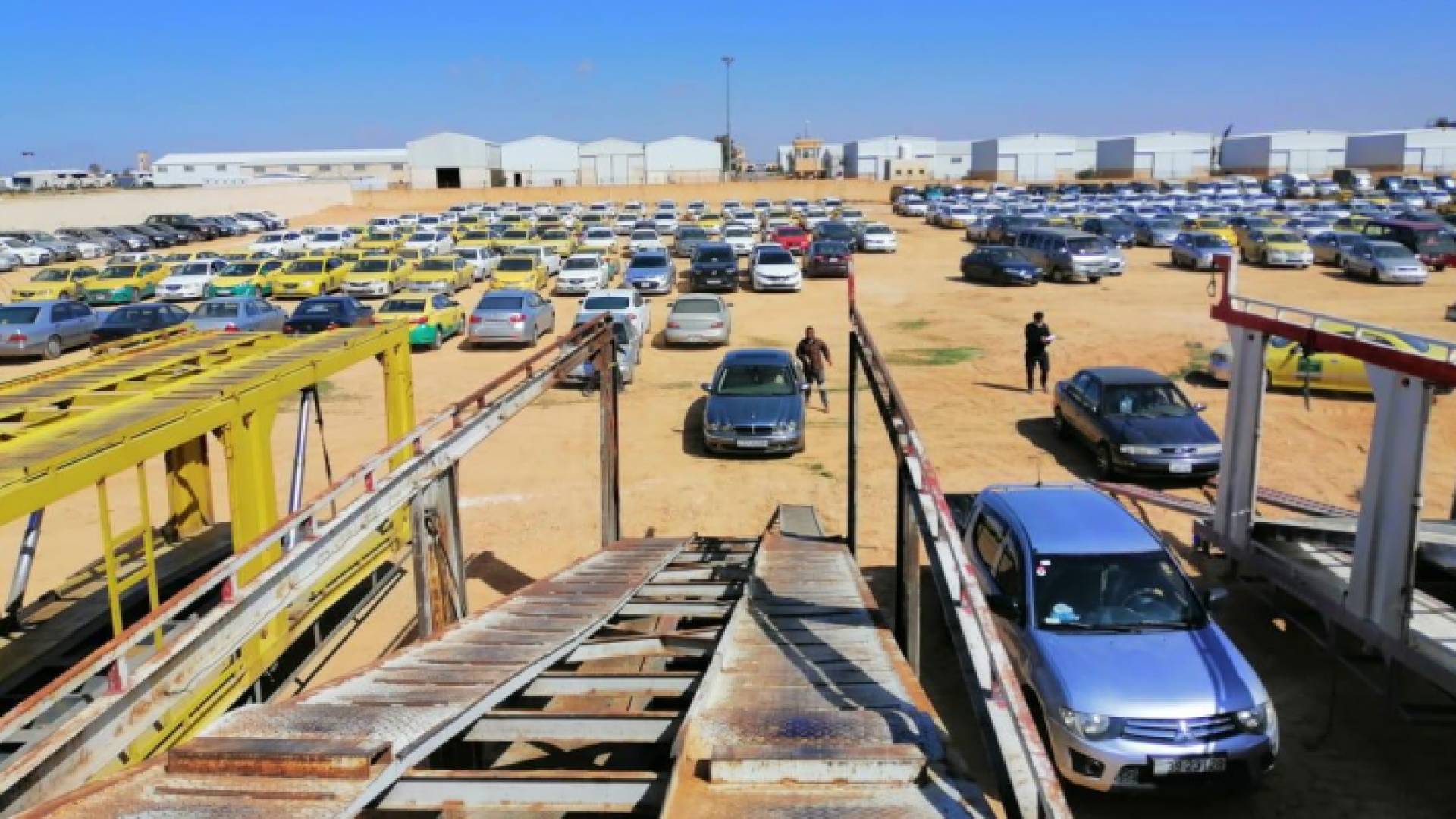 الأمن: ضبط 188 مركبة خالفت أوامر الحظر والتنقل و163 شخصا منذ صباح اليوم