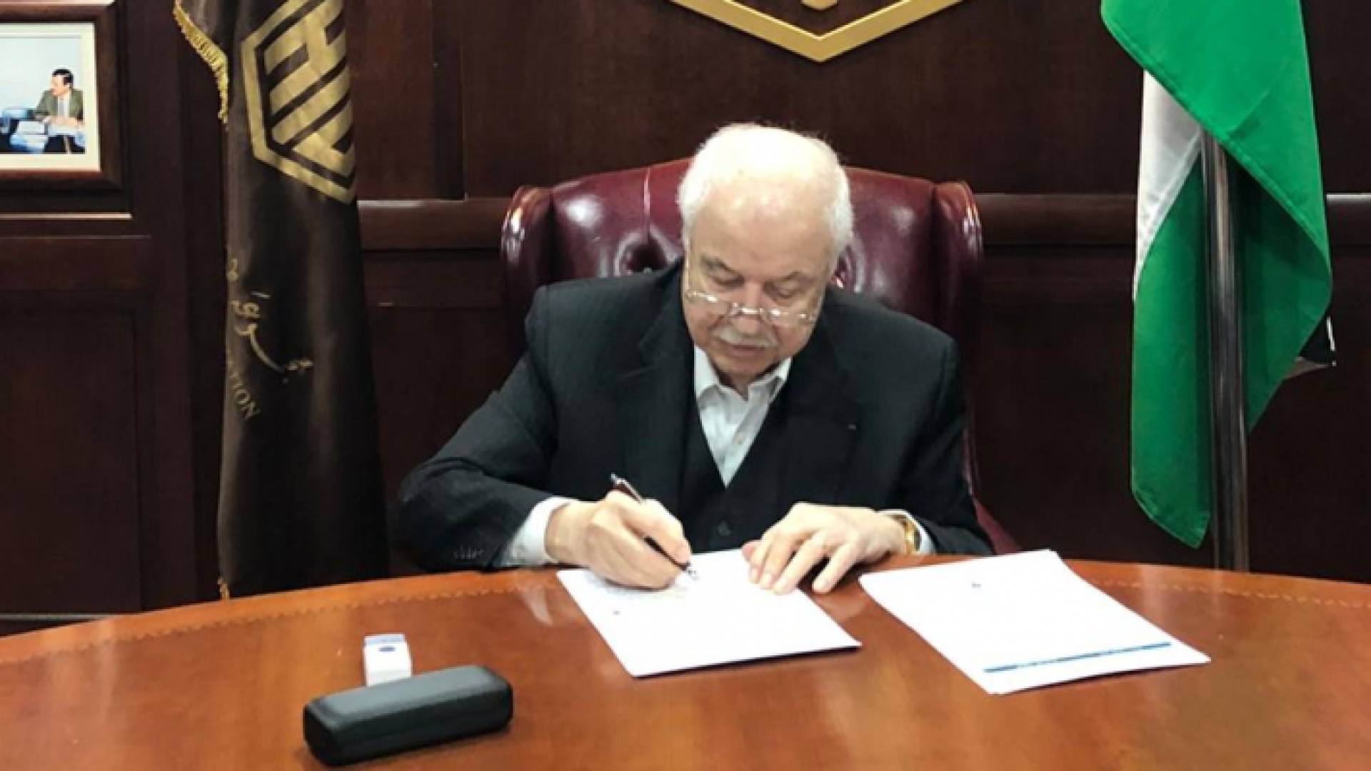 طلال أبو غزالة