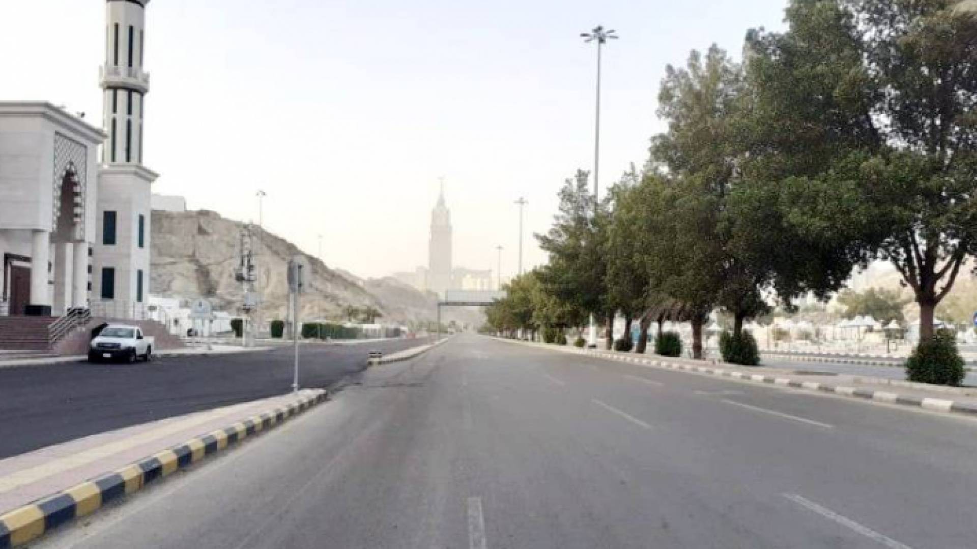 ارشيفية لحظر التجول في مكة