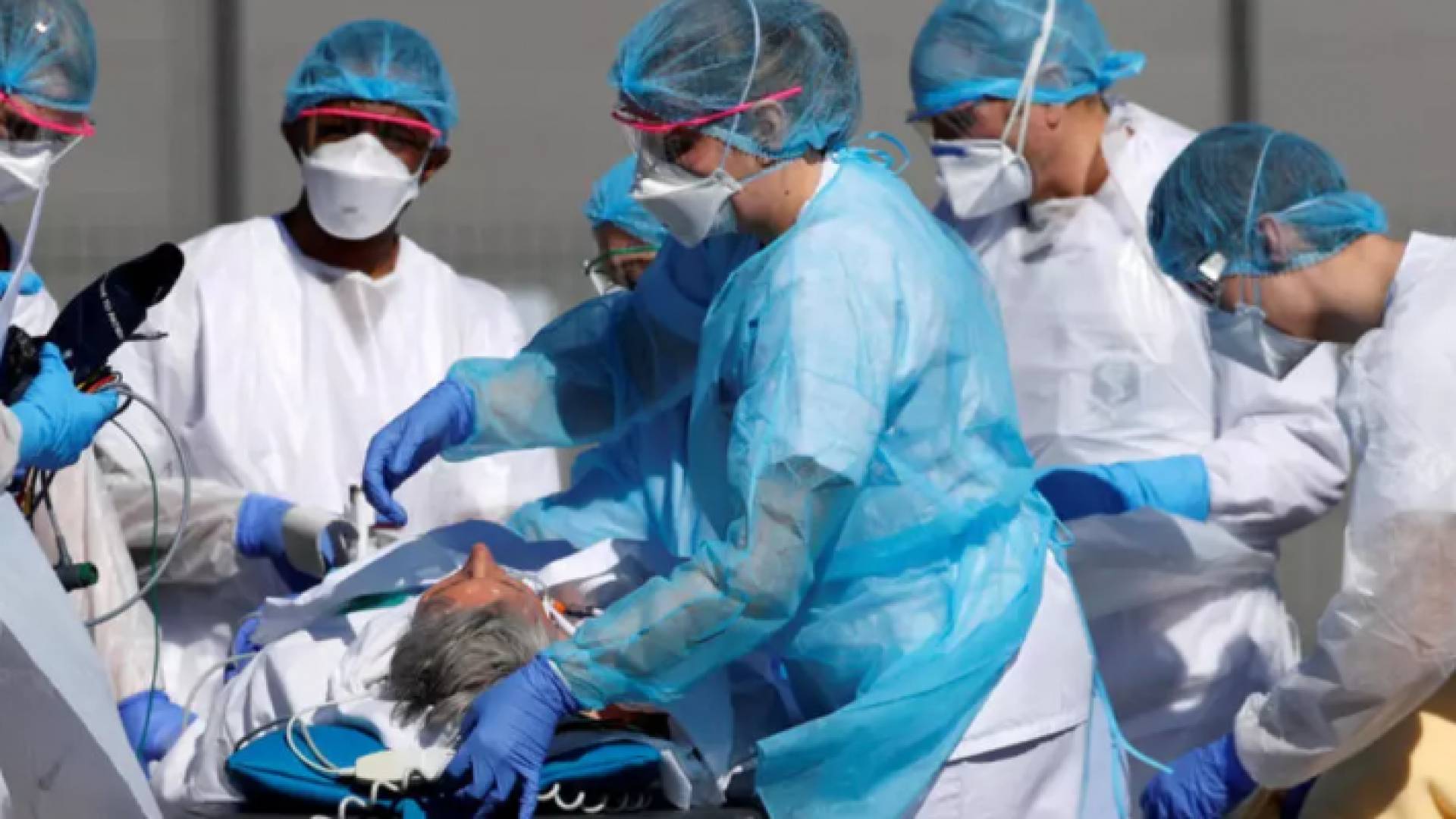 نقل مصاب بفيروس كورونا. فرنسا 23 مارس