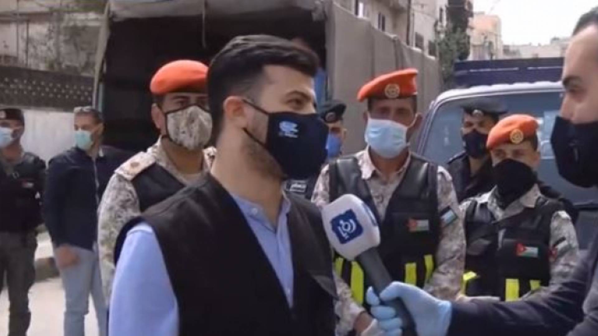 مبادرة "اردنا سند" توزع 120 ألف طرد لعمال المياومة