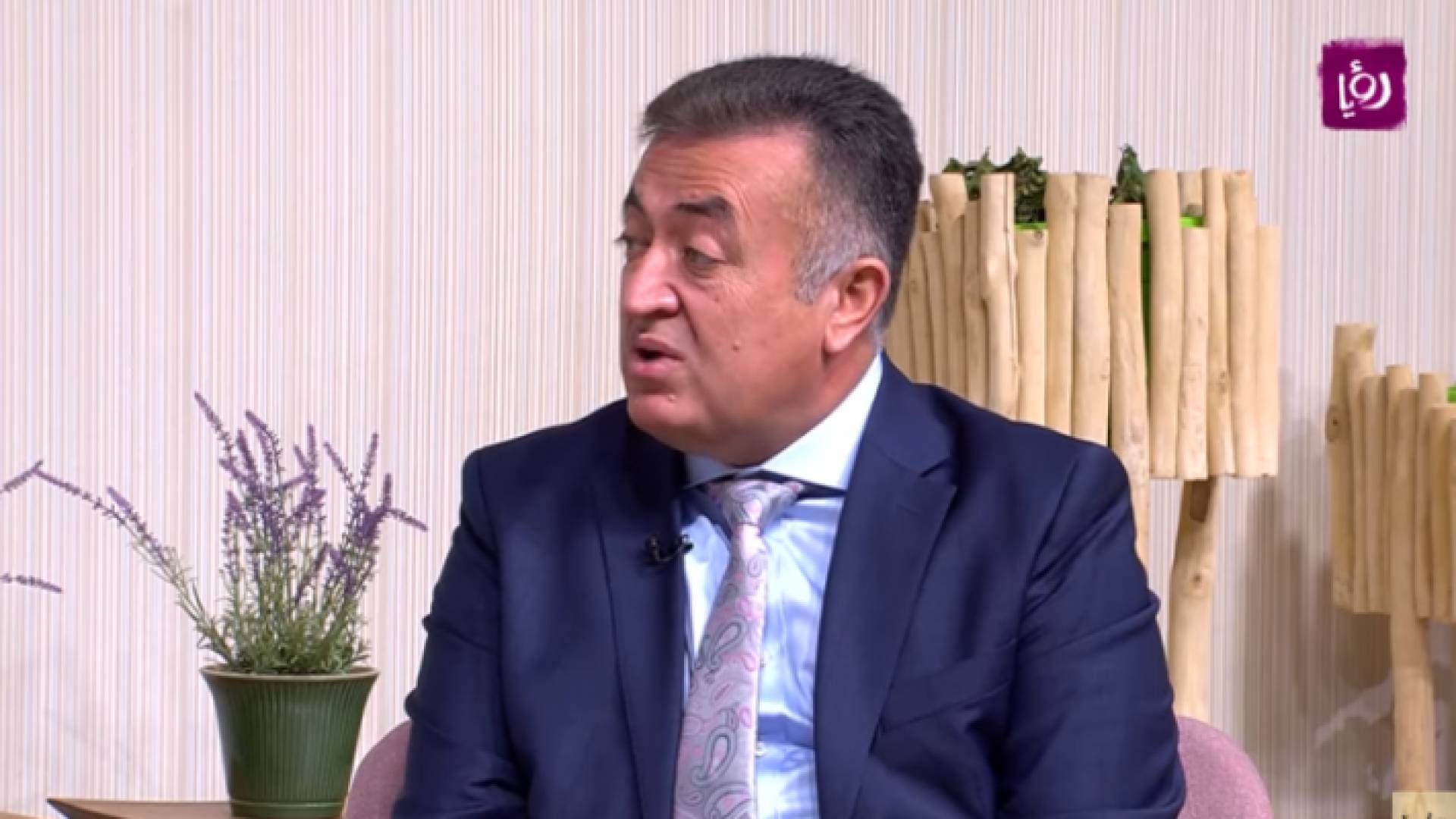 مدير مركز الحسين للسرطان الدكتور عاصم منصور