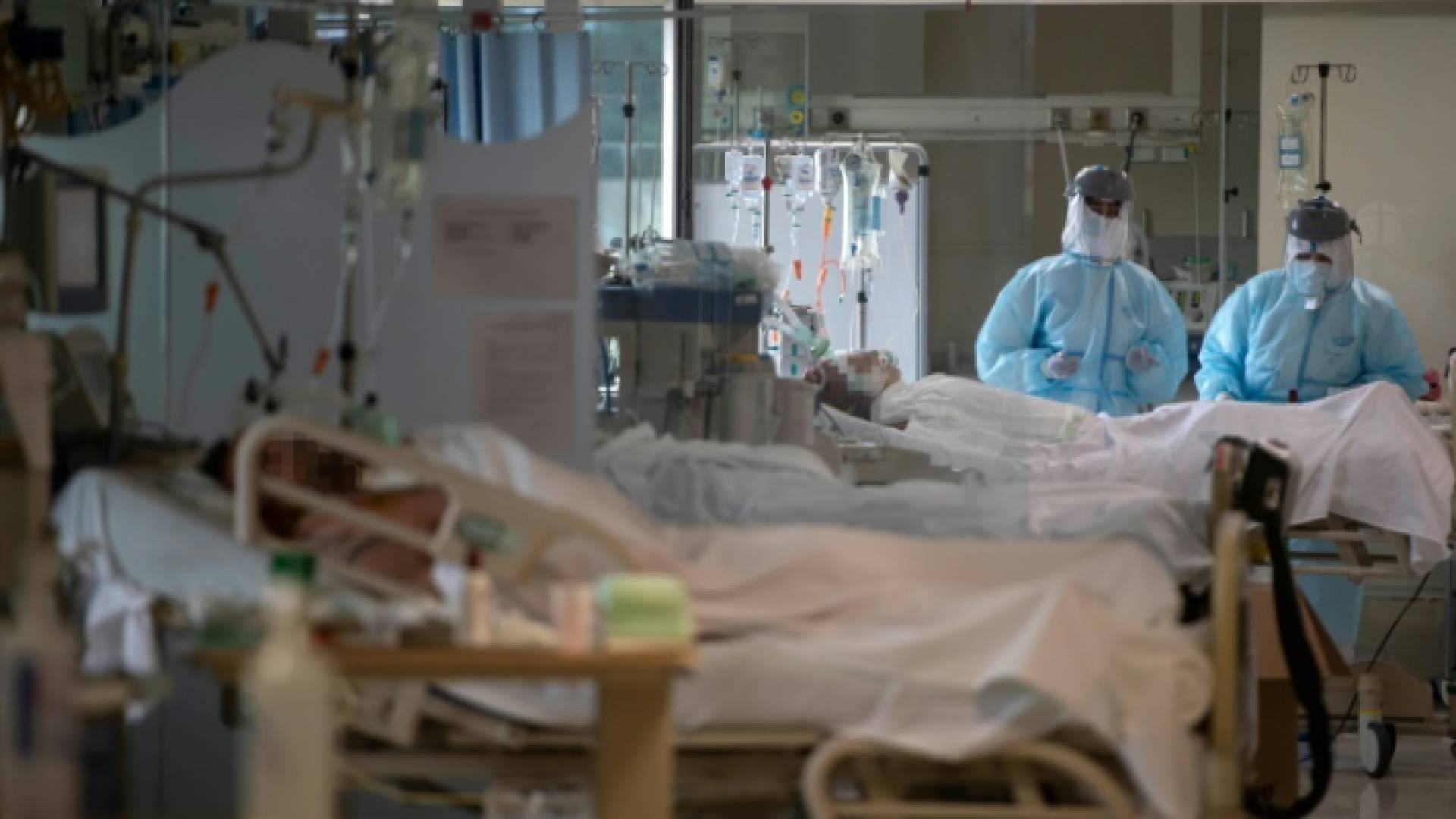 داخل وحدة العناية المركزة في احد مستشفيات مدريد الخاصة