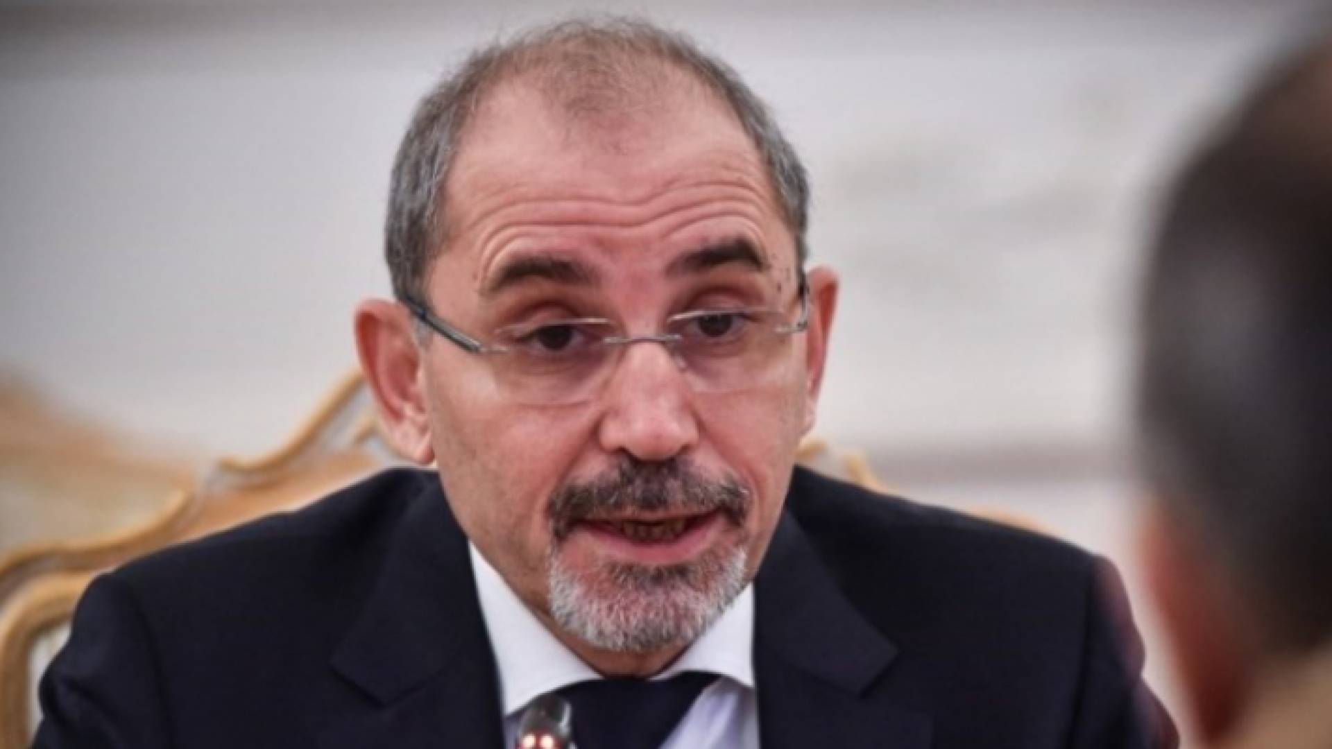 الصفدي يؤكد دعم الاردن لجهود التوصل لحل سياسي في سوريا