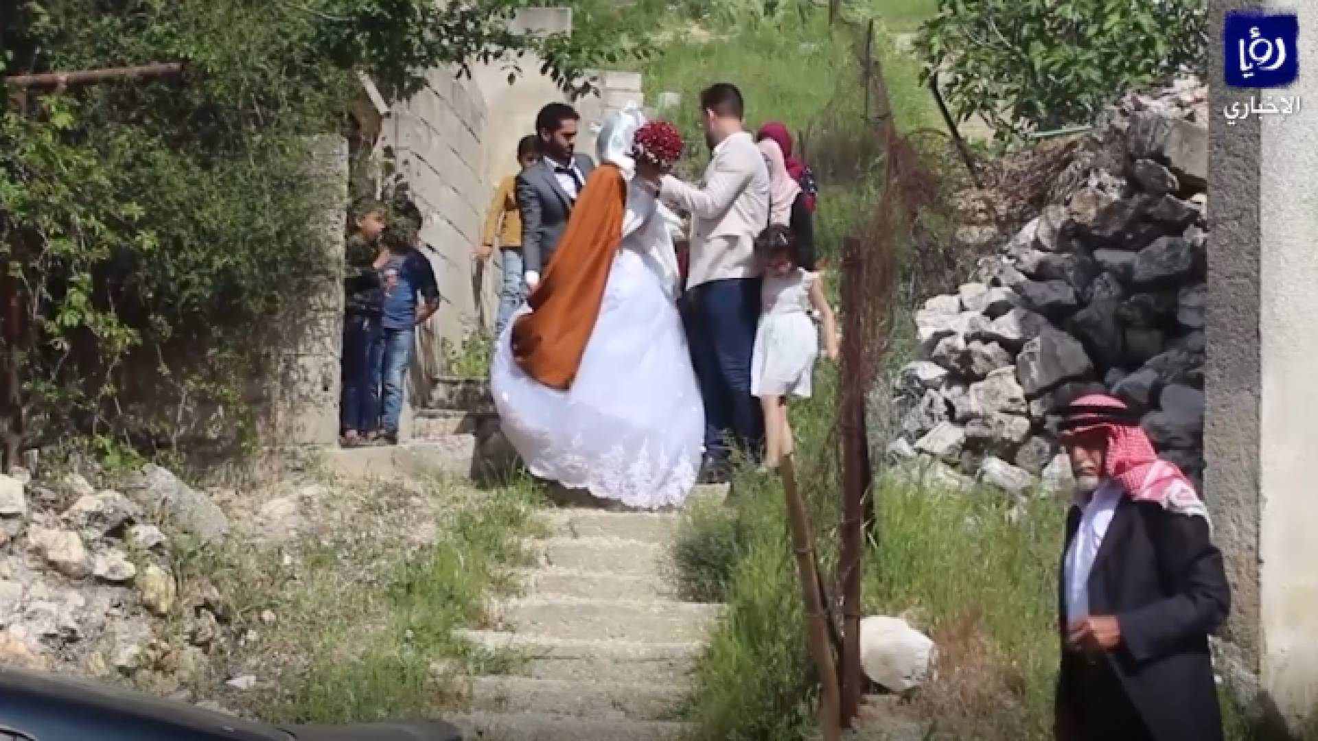 زفاف عروسين في زمن الكورونا بعجلون