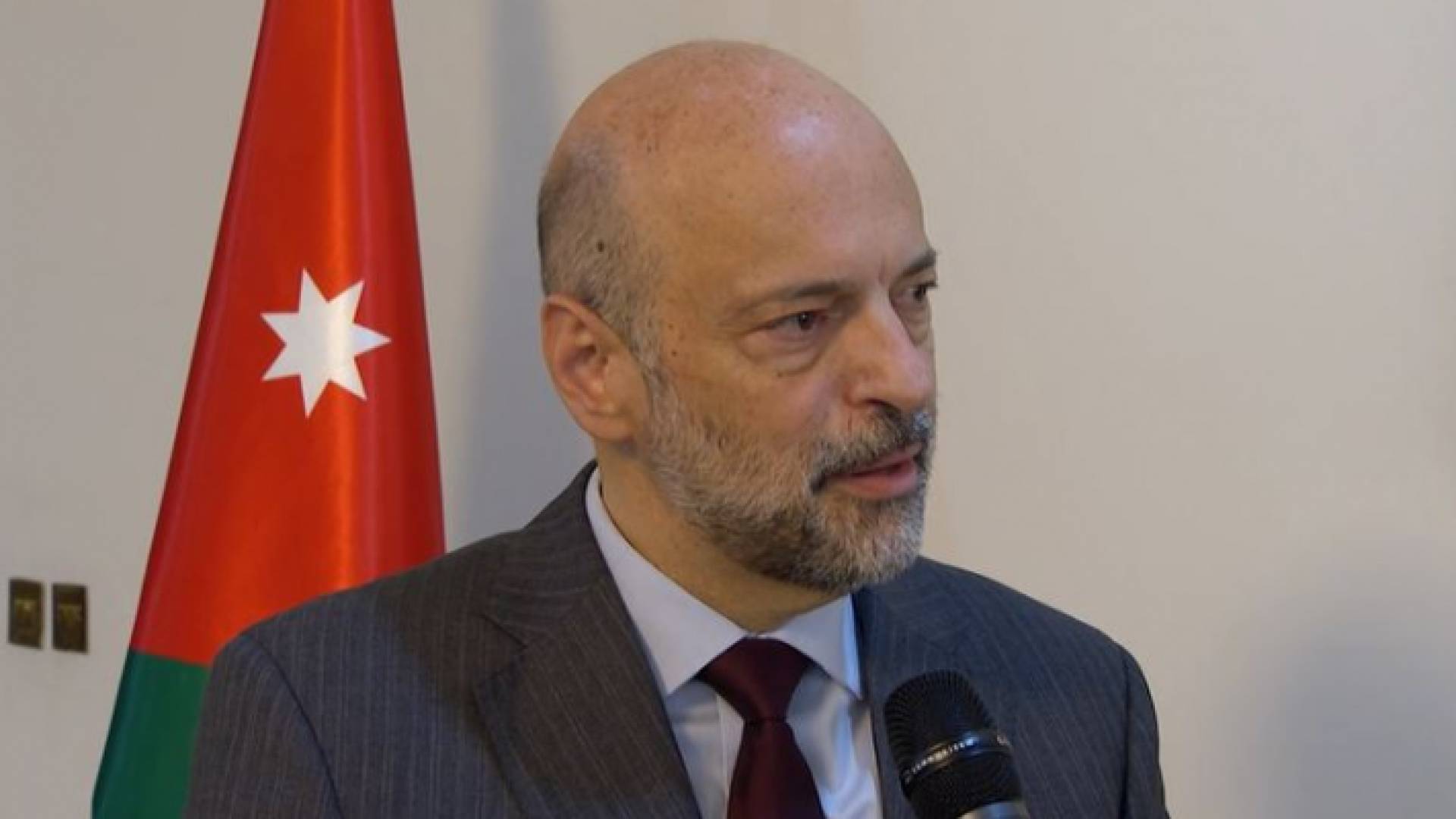 رئيس الوزراء الدكتور عمر الرزاز