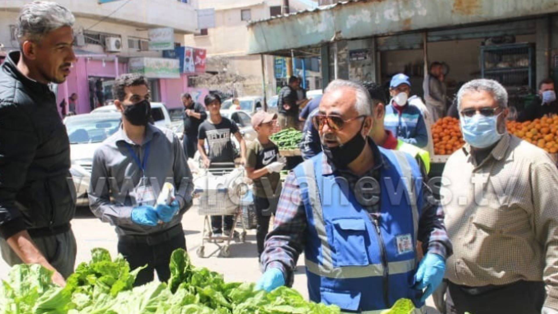 جولة تفقدية للحد من ارتفاع الاسعار في اسواق المفرق والتأكد من شروط السلامة العامة