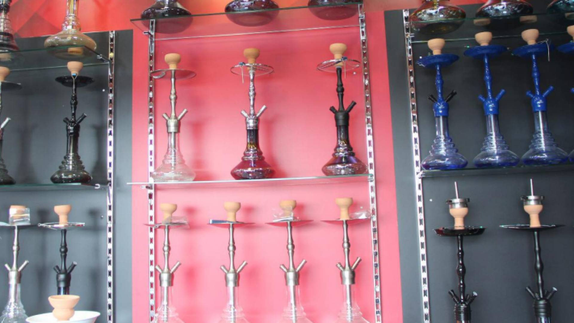 إغلاق محل للأراجيل ومخالفة 16 محلا تجاريا في اربد