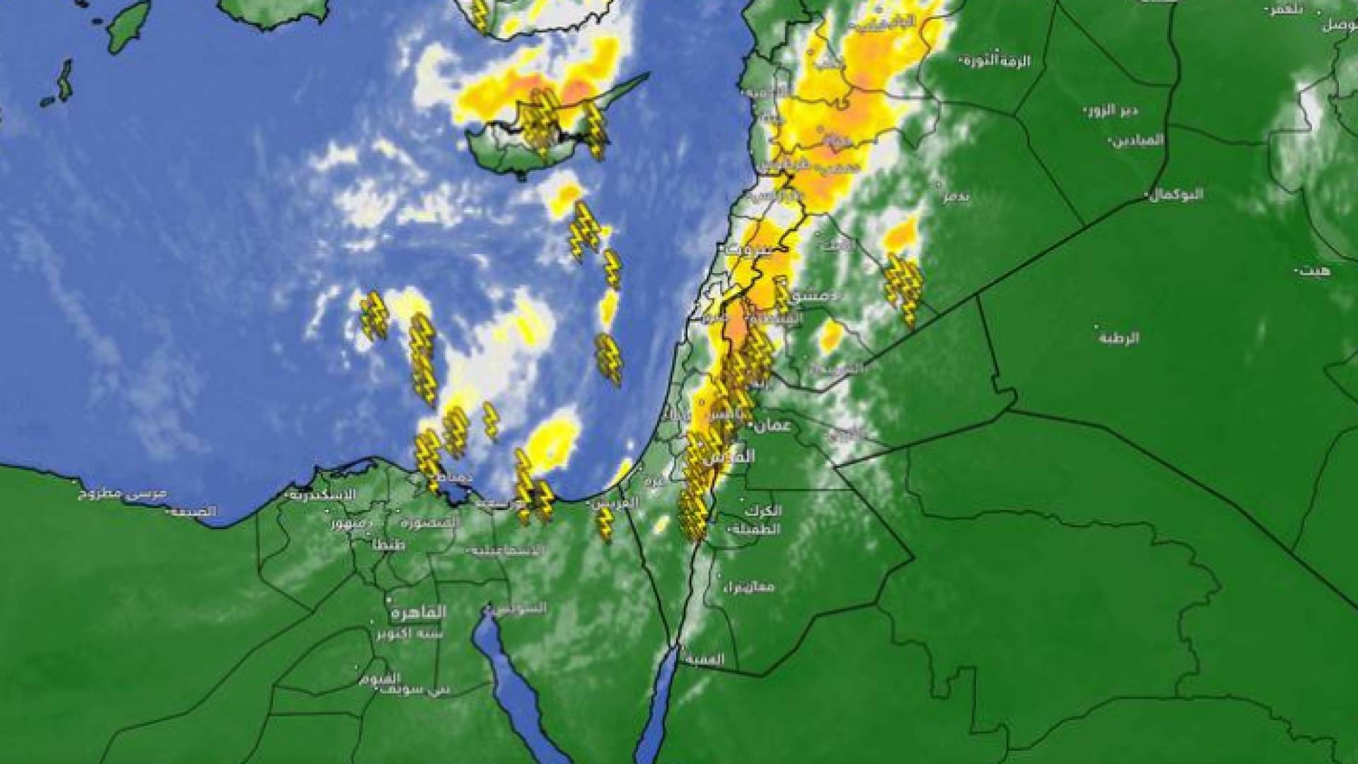 بدء تأثير المنخفض: غيوم رعدية قوية مرفقة بالبرد و الامطار الغزيرة في بعض المناطق