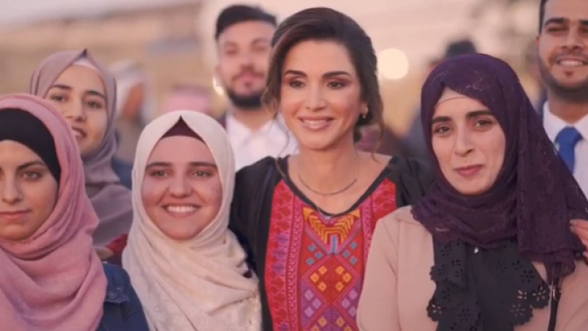 الملكة رانيا: اشتقنا لجمعات رمضان