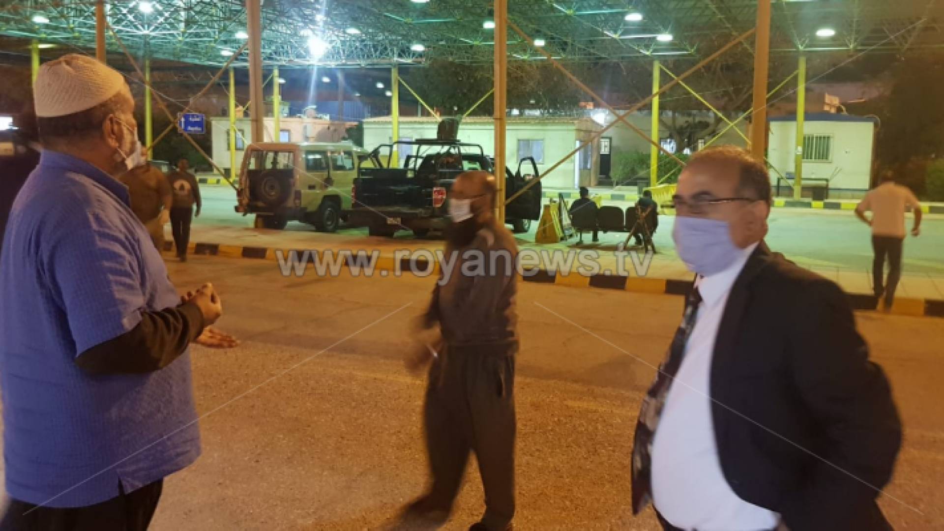 إجراءات وقائية مشددة لمكافحة فيروس كورونا على سائقي الشحن في العقبة