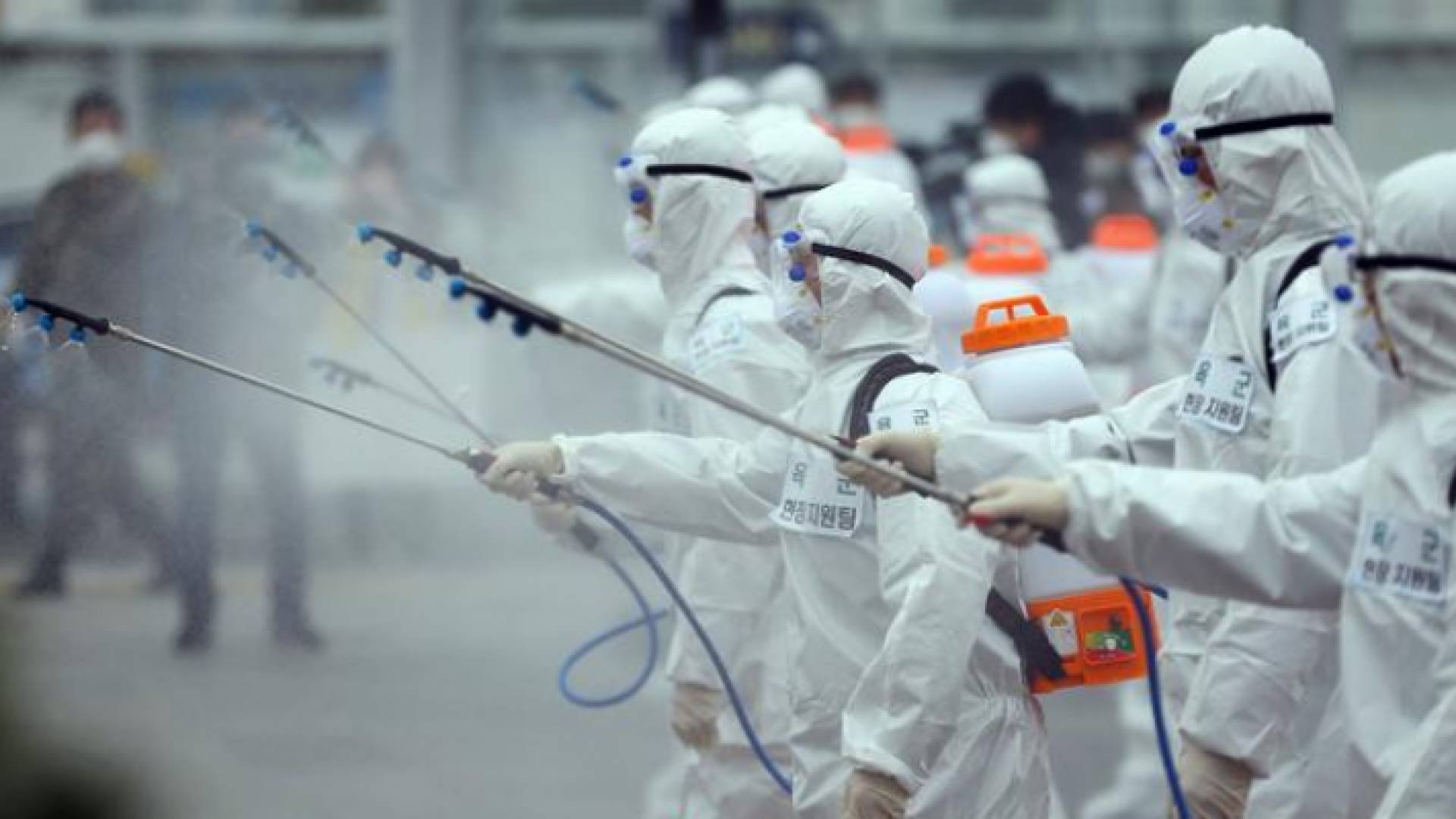 منظمة الصحة العالمية تحذر: فيروس كورونا "قد لا ينتهي أبدا"